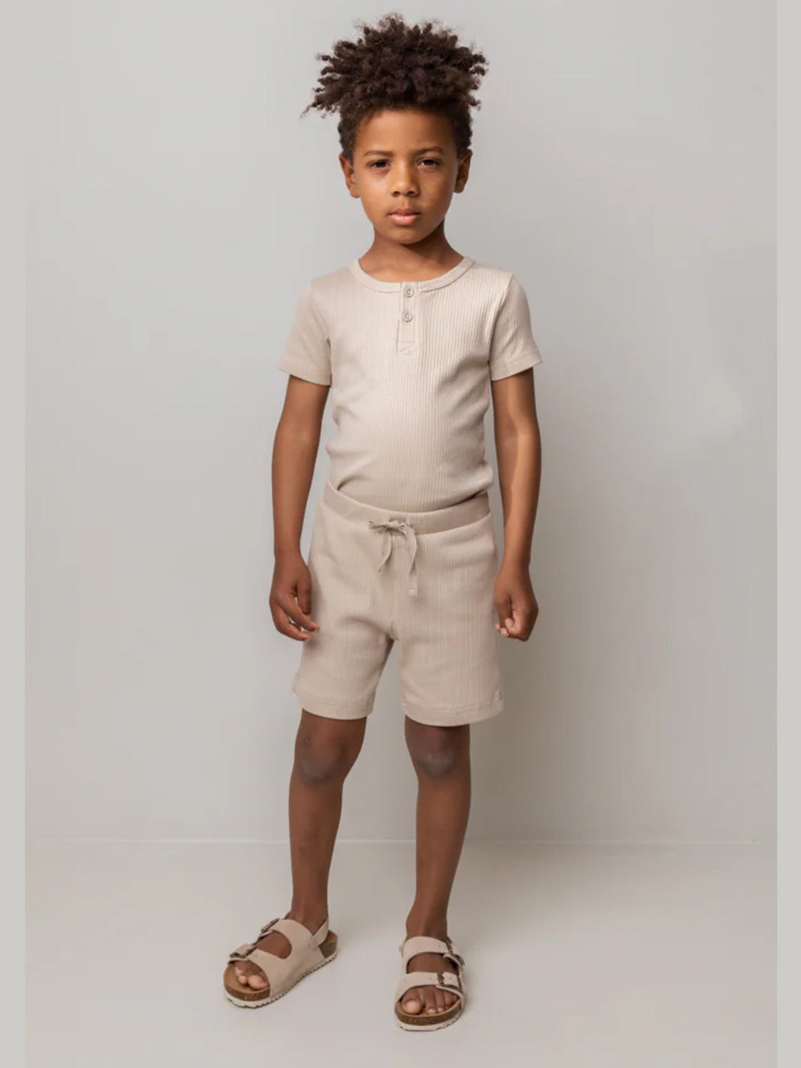 Shorts Grau