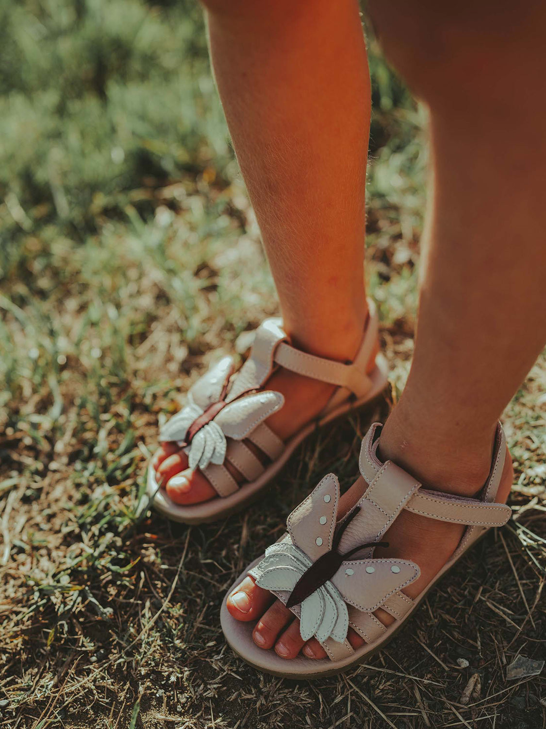 Donsje Amsterdam Kids sandals Iles Sky | Butterfly Beige in Beige 6703990897-8.jpg | NICKIS.com