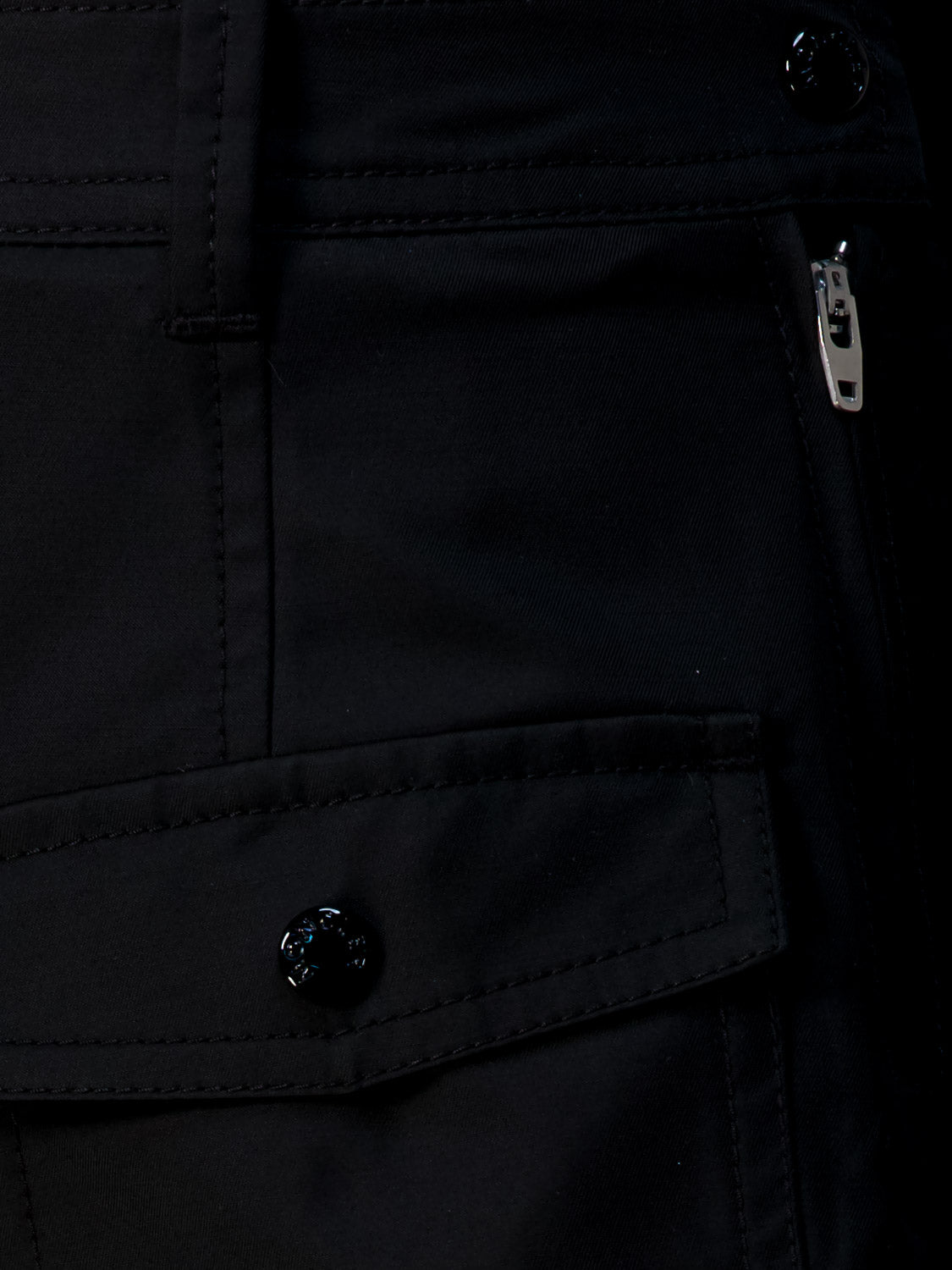 Moncler Enfant Kids Shorts in 6900000208-7.jpg | NICKIS.com