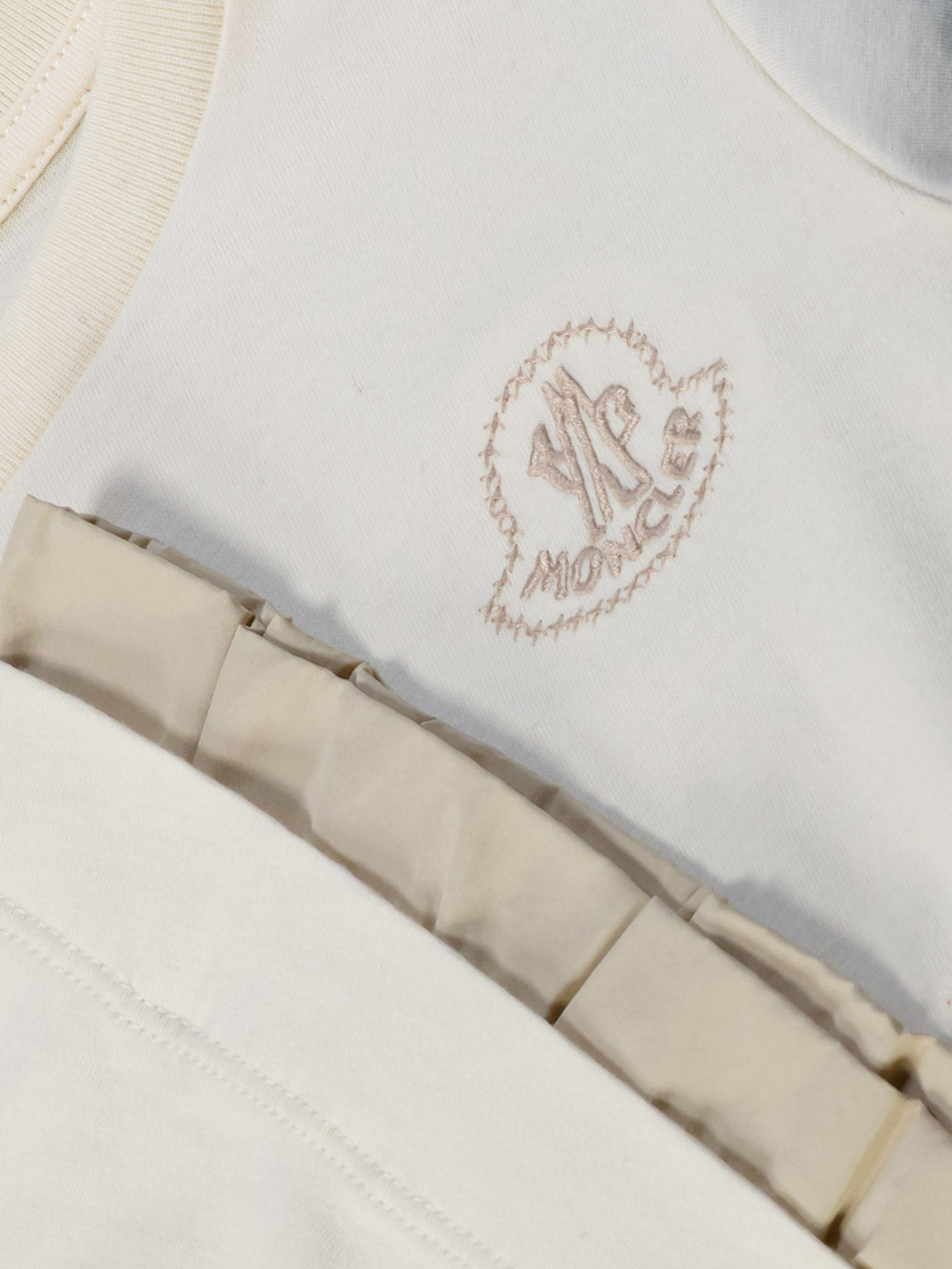 Moncler Enfant Kids t-shirt in 6900000239-8.jpg | NICKIS.com