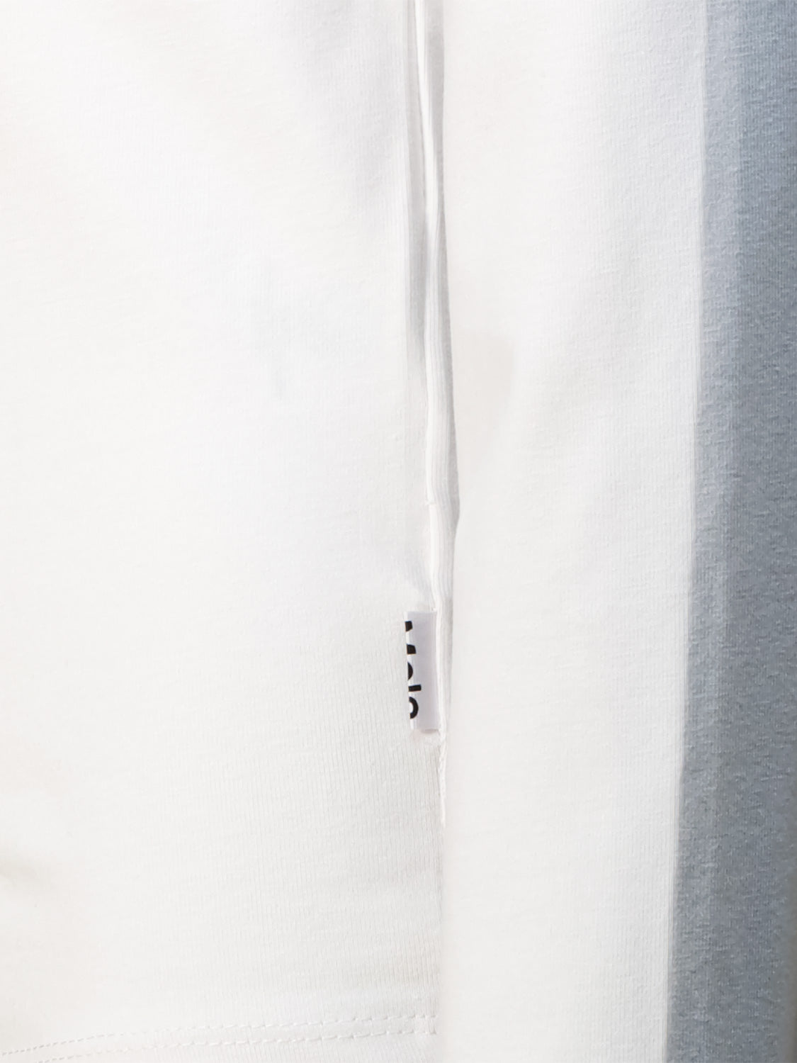 7108228588-7.jpg