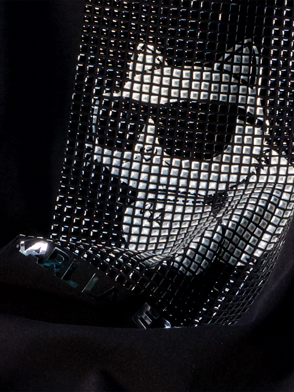 7109791600-7.jpg