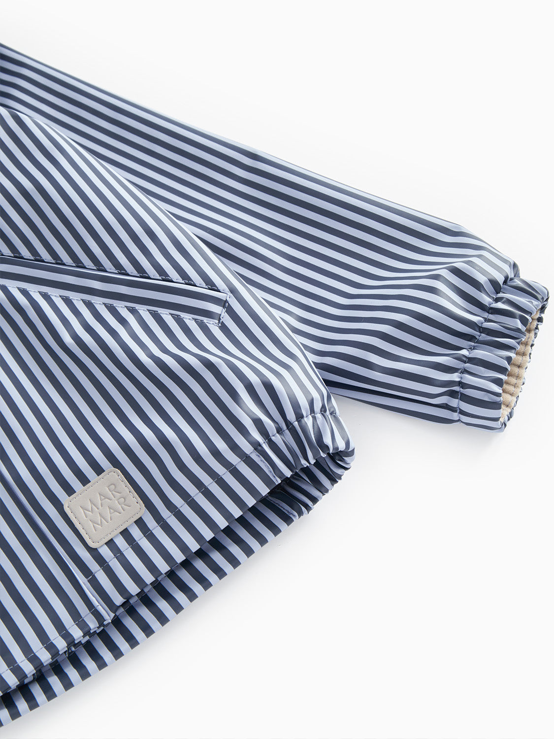 7409946769-6.jpg