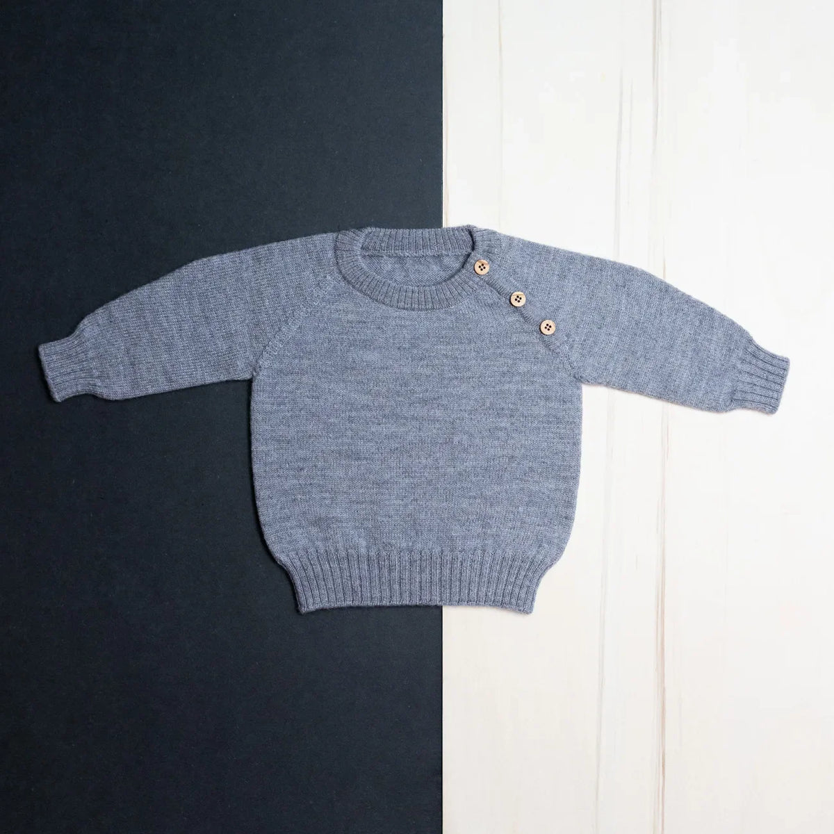 THE WOOLLY BABY SWEATER - cloud grey