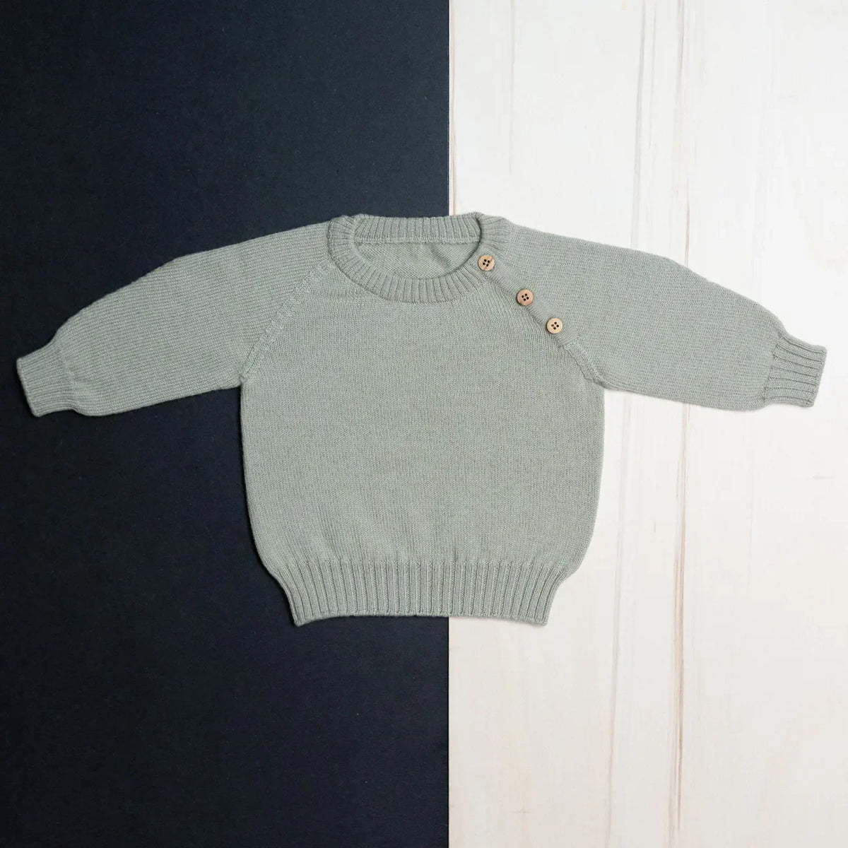 THE WOOLLY BABY SWEATER - light matcha
