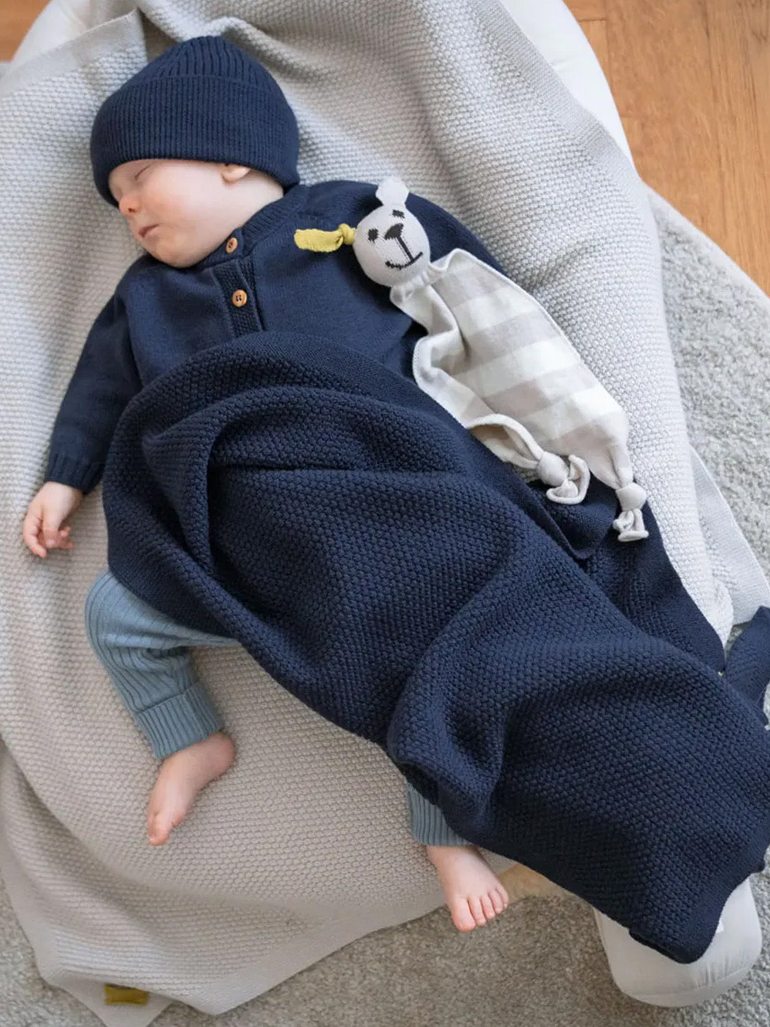 THE WOOLLY BLANKET - midnight blue