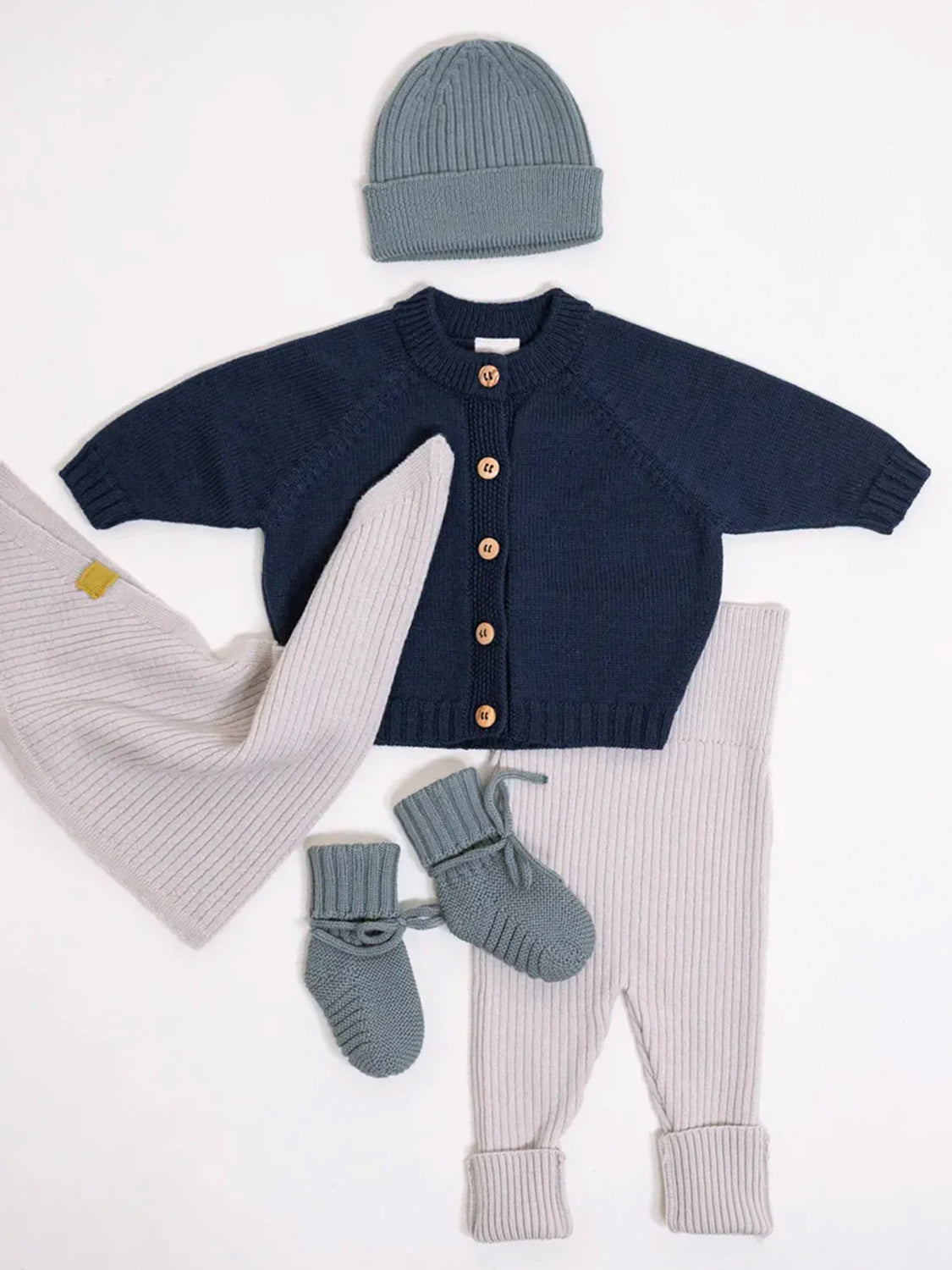 THE WOOLLY CARDIGAN - midnight blue