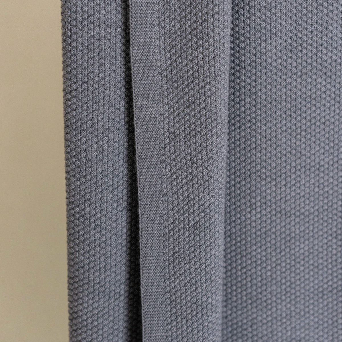 THE WOOLLY FAMILY BLANKET - cloud grey