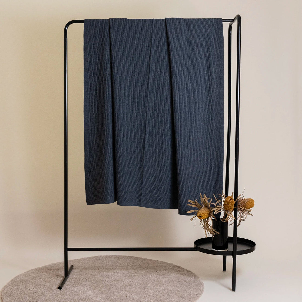 THE WOOLLY FAMILY BLANKET - graphite grey