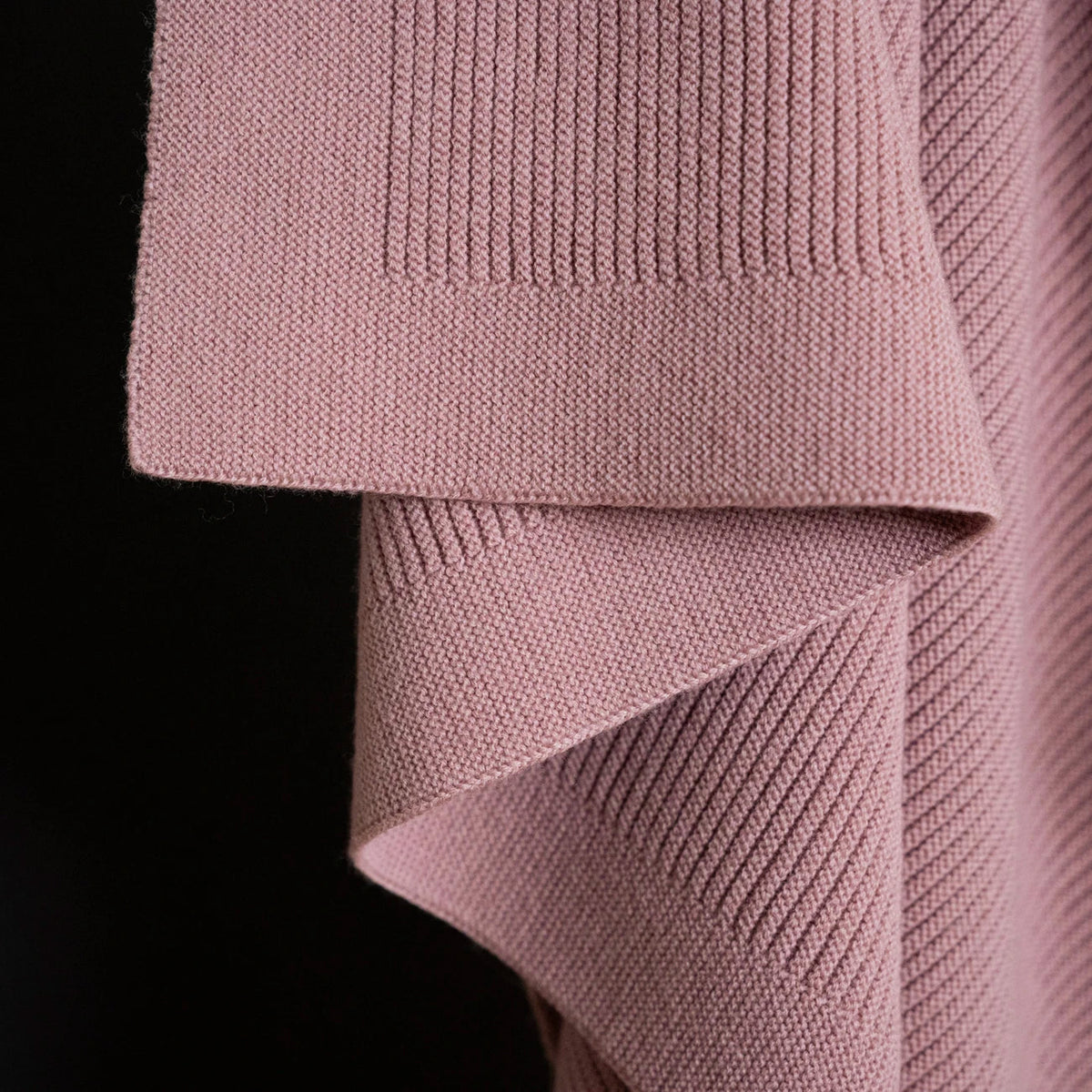 THE WOOLLY RIB BLANKET - rose