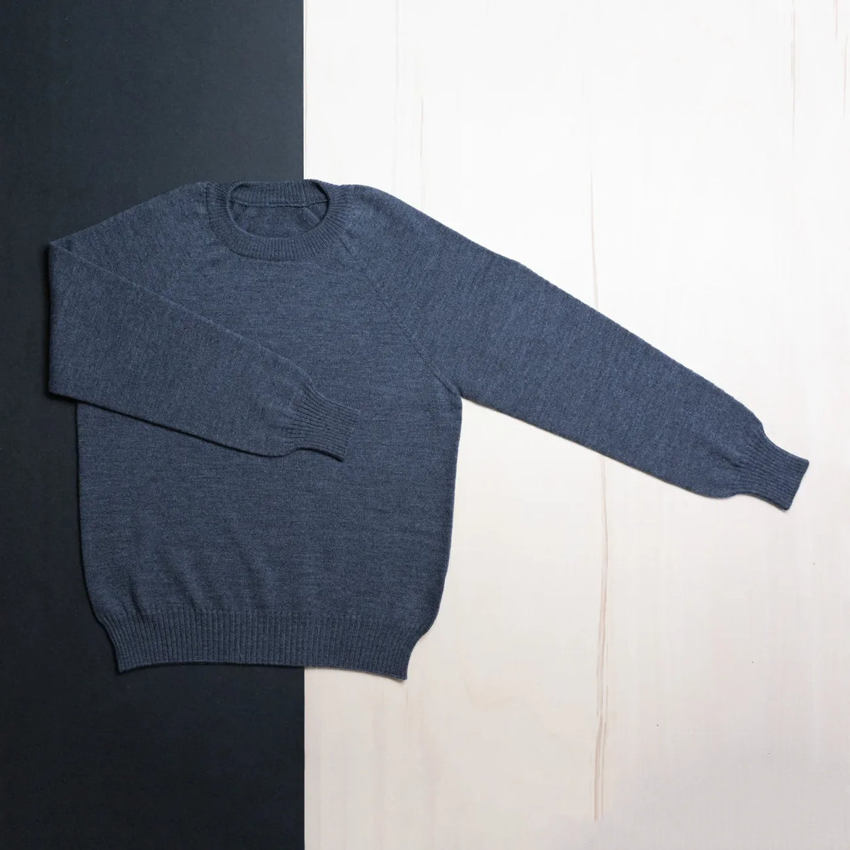 THE WOOLLY WO/MAN SWEATER - graphite grey
