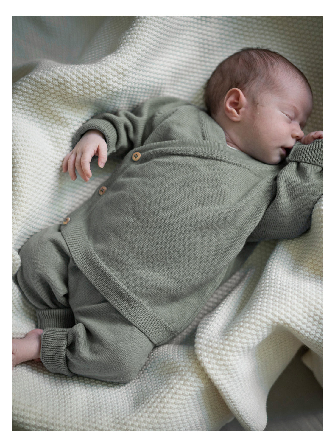 THE WOOLLY BABY JACKET - sage