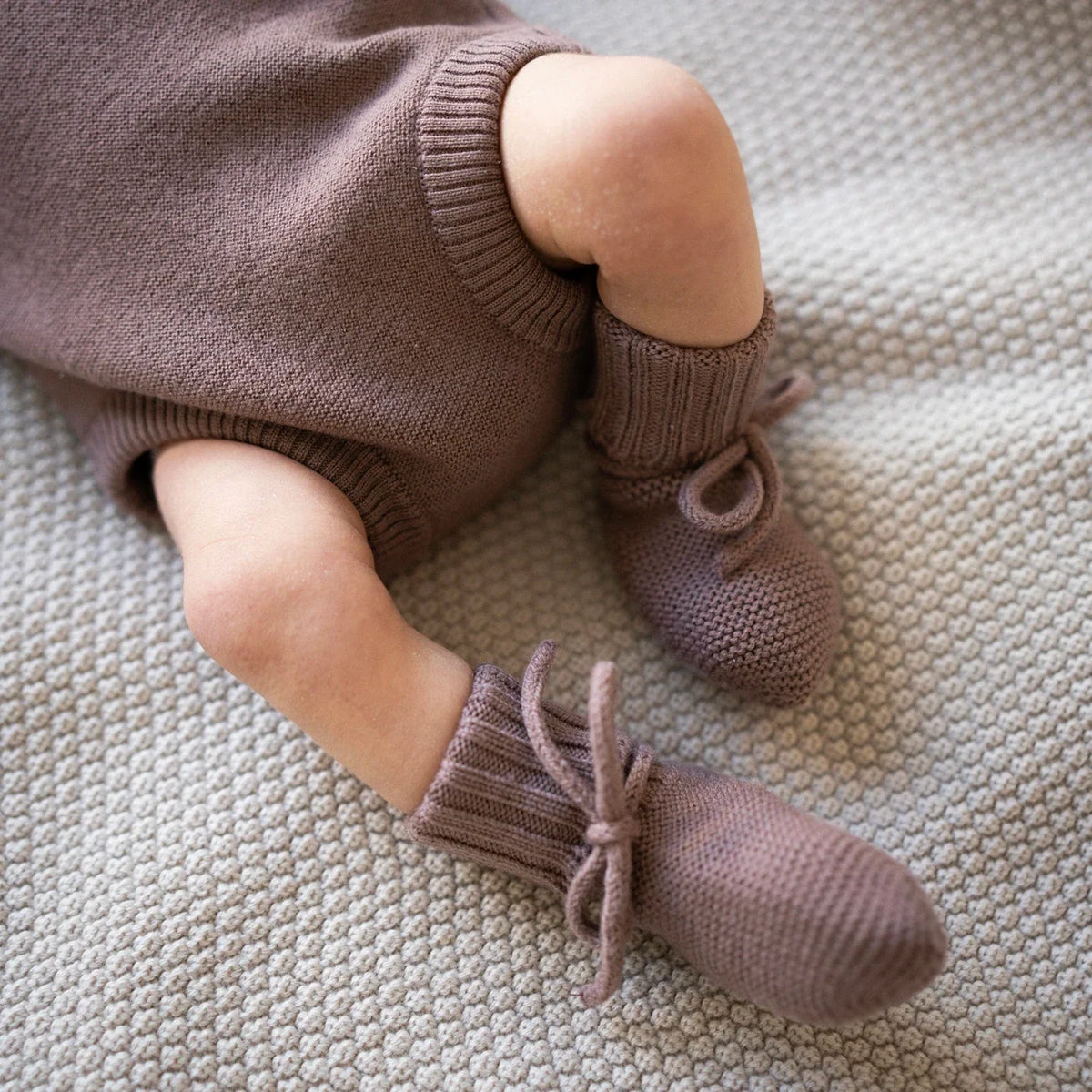 THE WOOLLY BABY BOOTIE - midnight blue