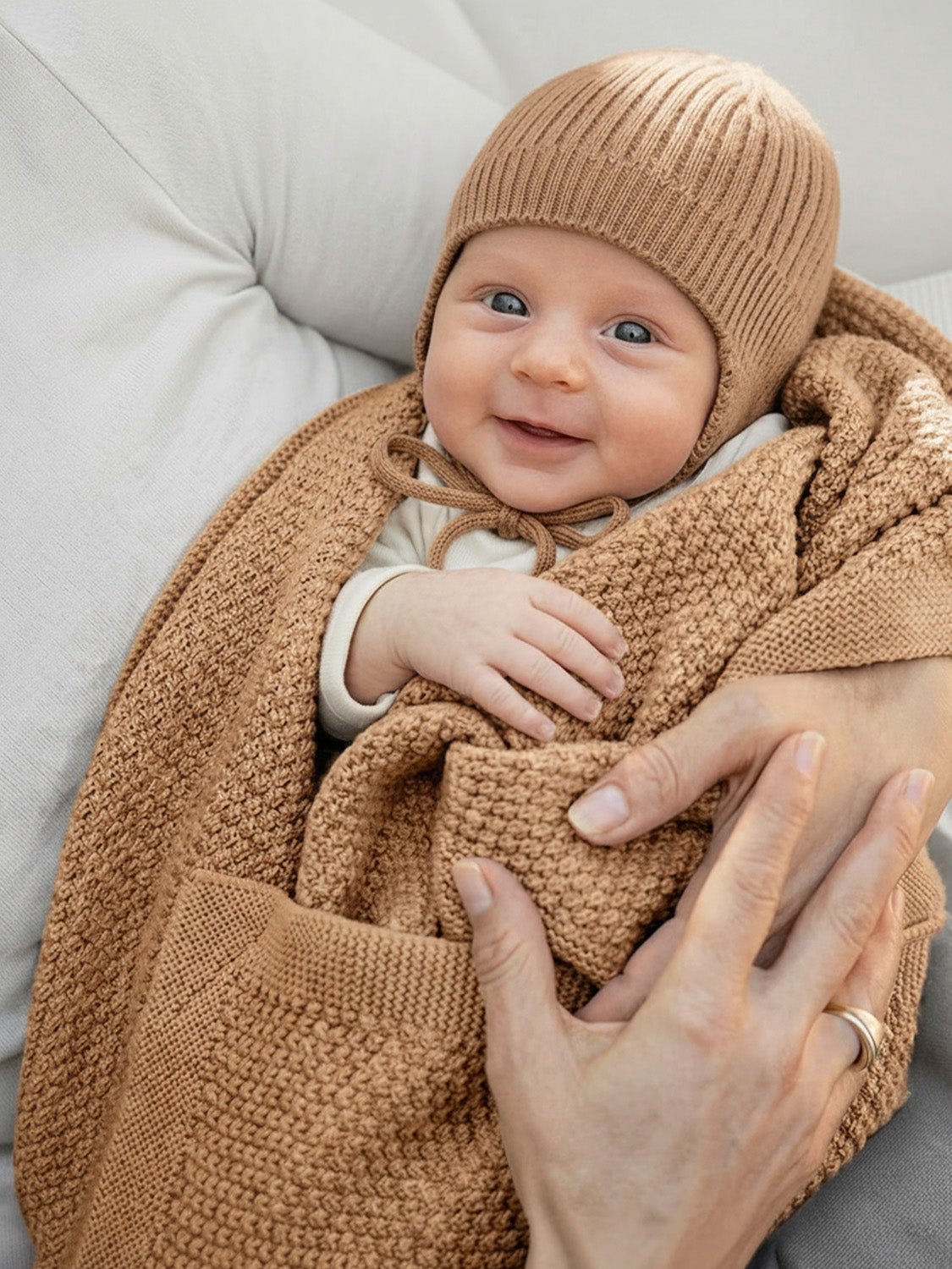 THE WOOLLY BABY HAT - camel