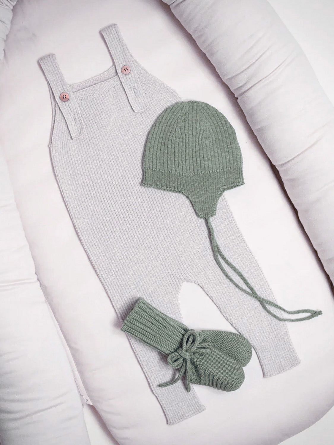 THE WOOLLY BABY HAT - sage