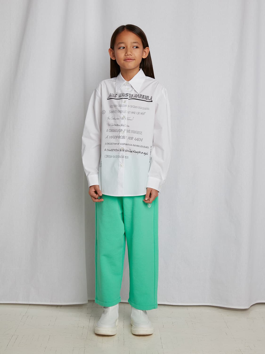 MM6 Maison Margiela Kids sweatpants  in  1631003457-6400861049-2.jpg | NICKIS.com