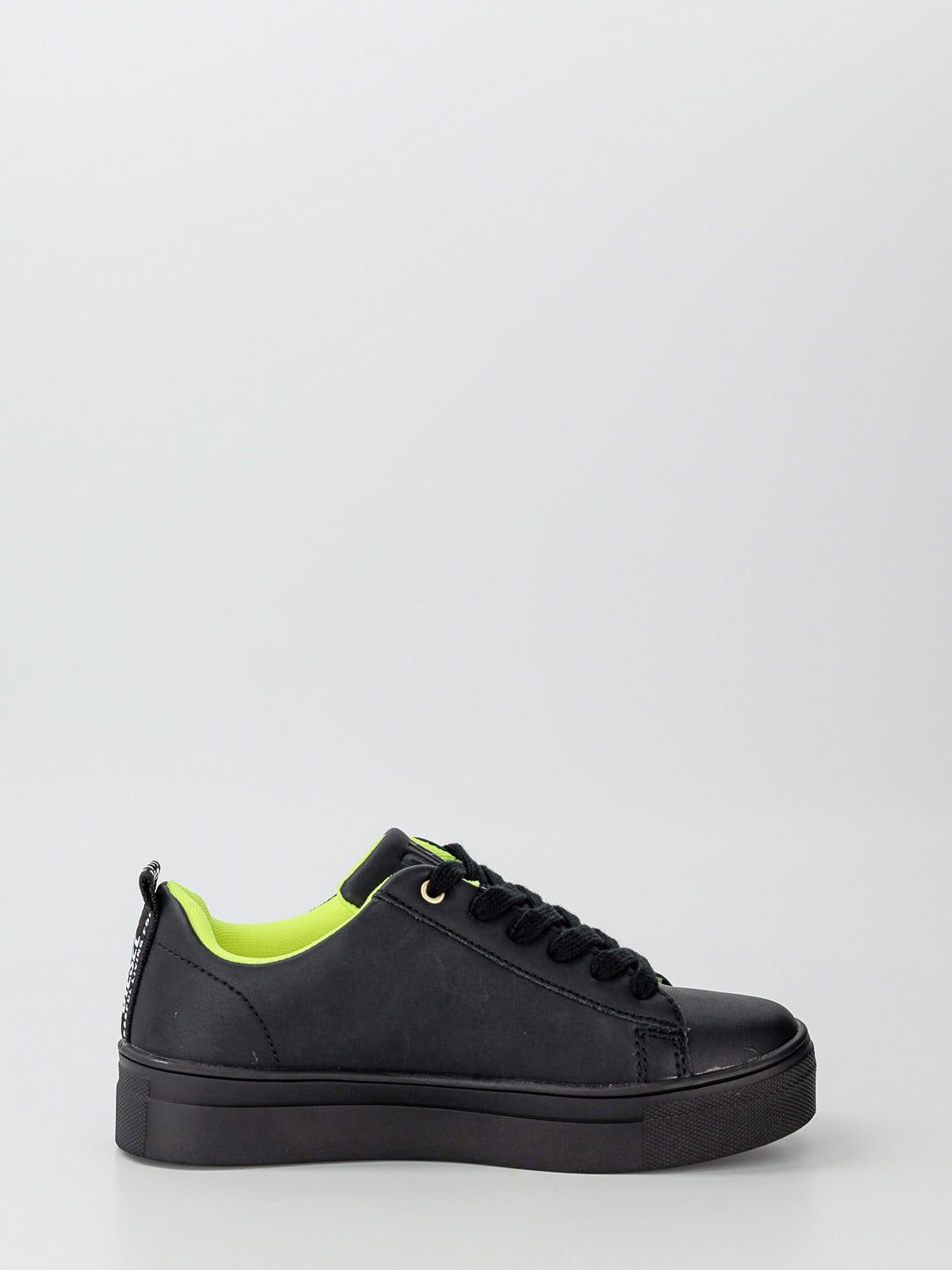 Diesel Kids sneakers Vaneela  in  1692280487-6807476898-2.jpg | NICKIS.com