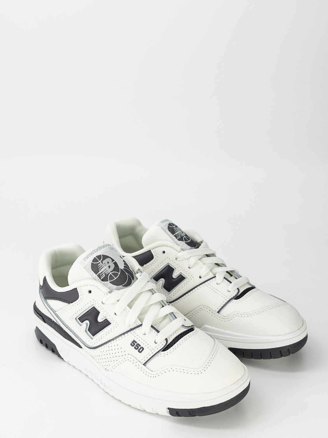 New Balance Kids sneakers 550 White in White 1706804863-6903672212-5.jpg | NICKIS.com