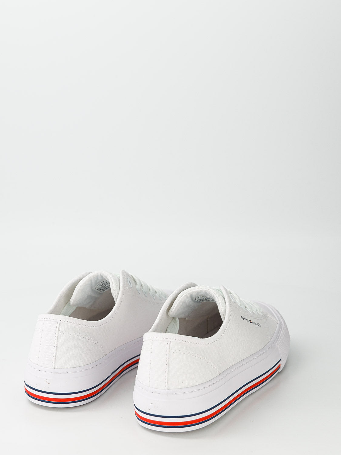 Tommy Hilfiger Kids sneakers White in White 1707328274-6900000285-6.jpg | NICKIS.com