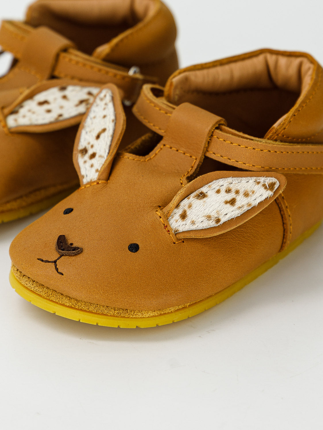 Donsje Amsterdam Kids Baby Shoes Spark Exclusive | Hare Camel in Camel 1715689711-6707215196-7.jpg | NICKIS.com