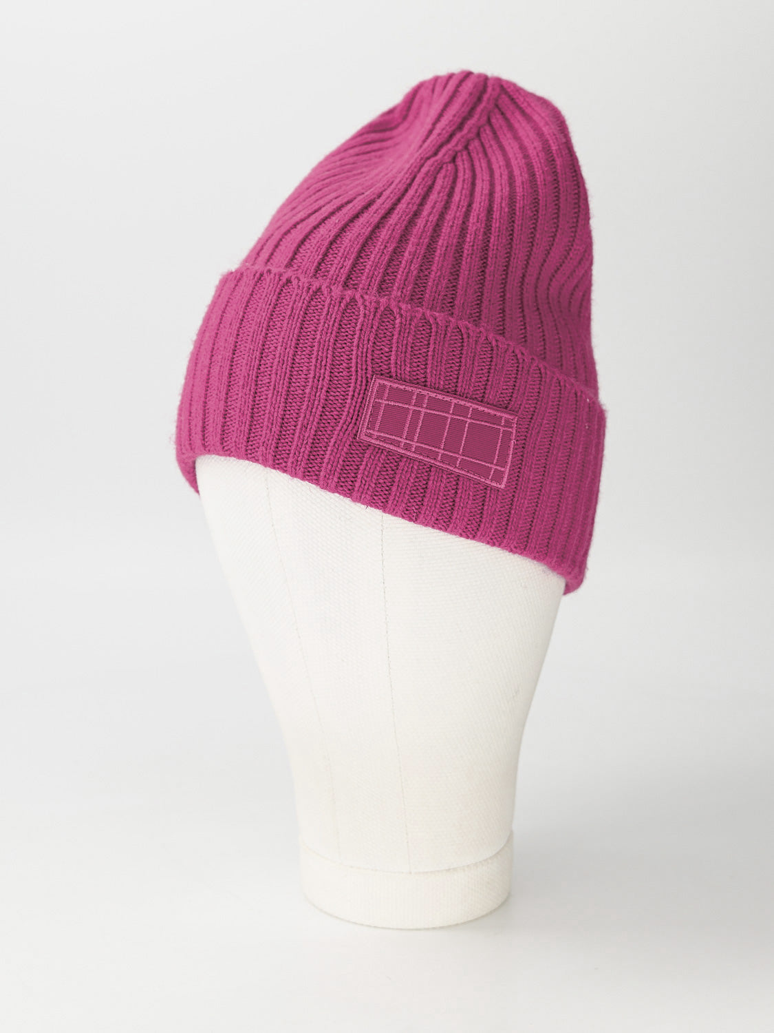 Molo Kids beanie Karli Fuchsia in Fuchsia 1725461395-7009619380-5.jpg | NICKIS.com