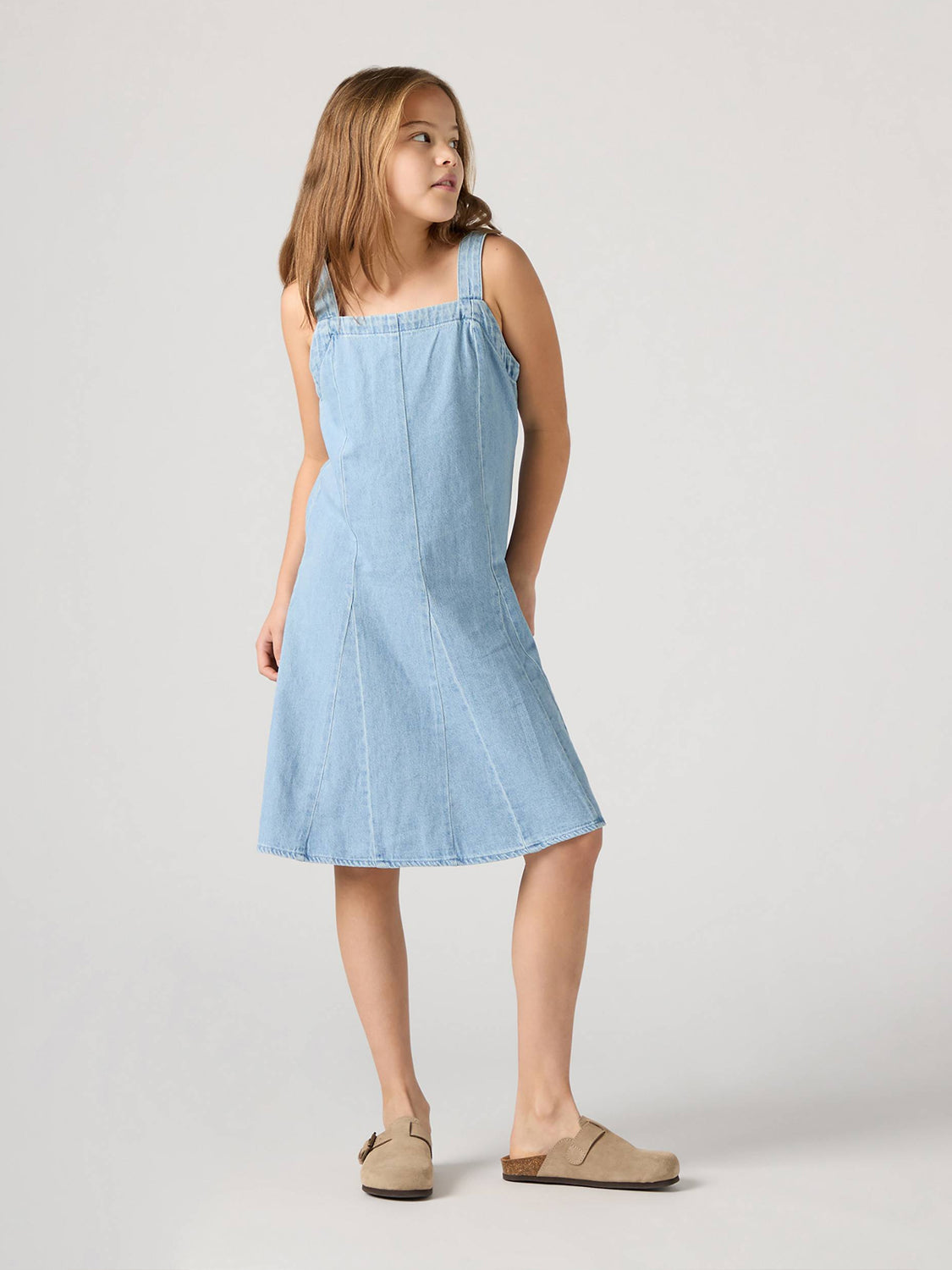 1779474142-7307124904-2.jpg
