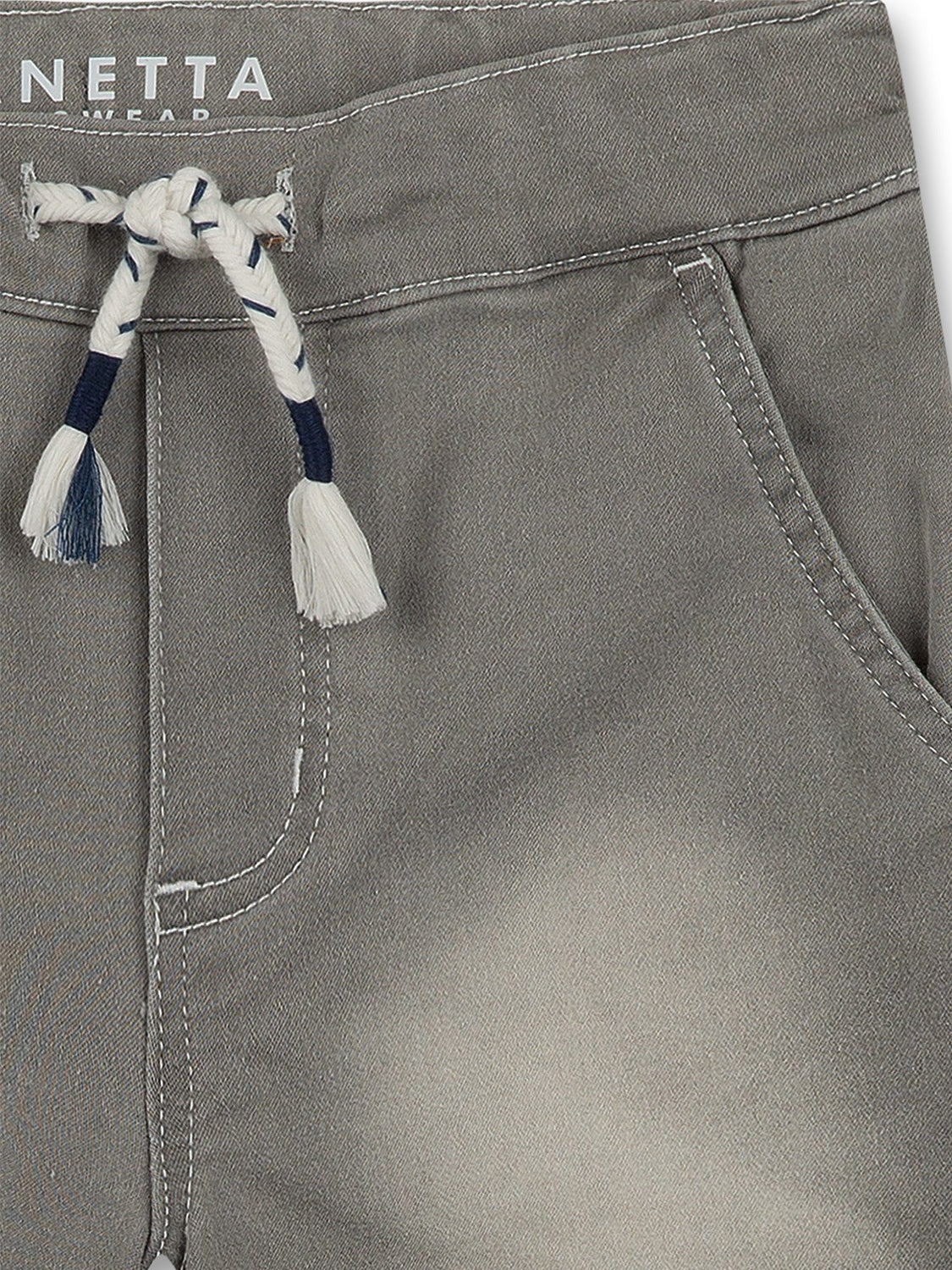 Shorts Grau