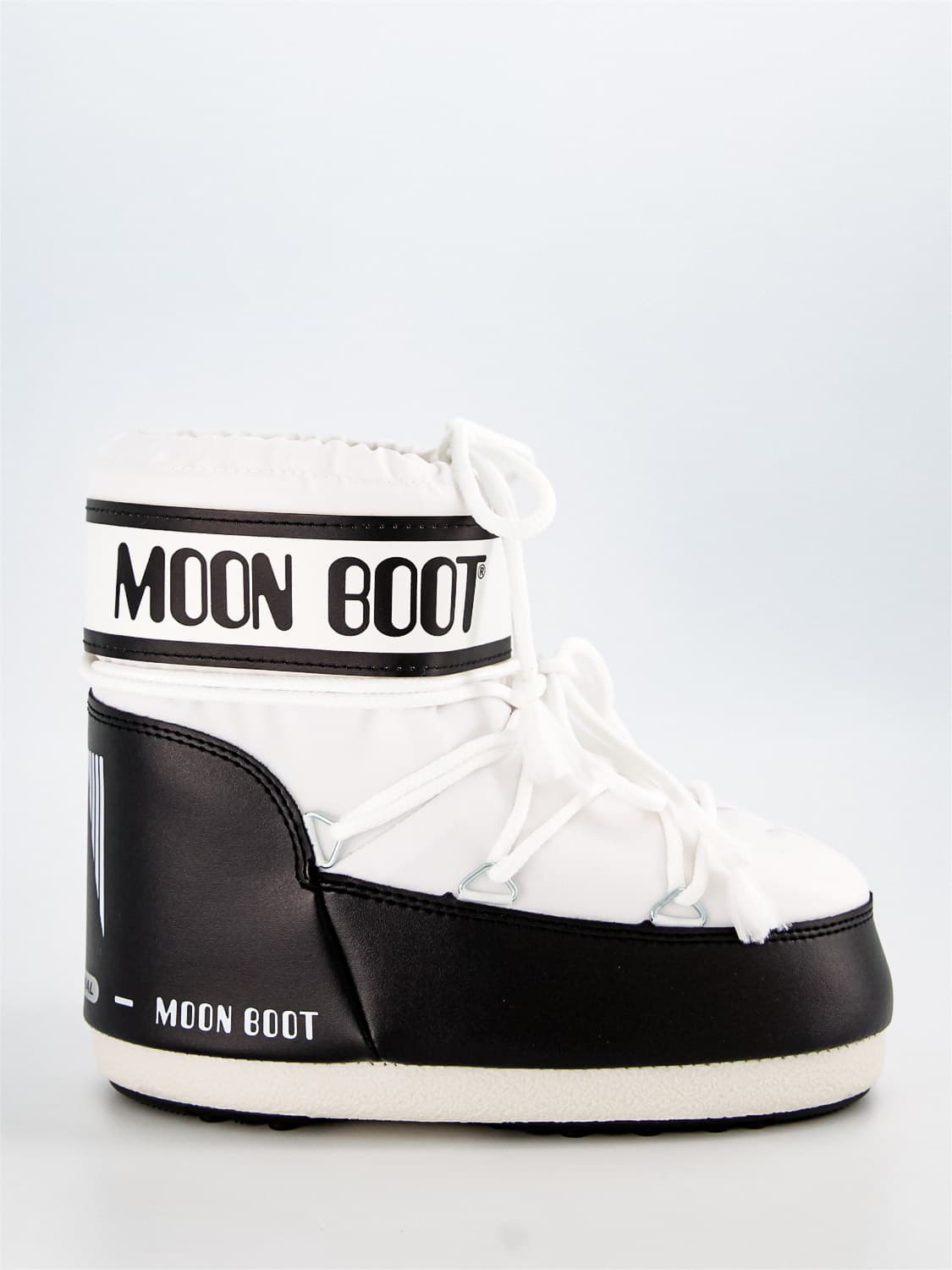 Moon Boot Kids Boots Classic Low 2 White in White 6203180137-3.jpg | NICKIS.com