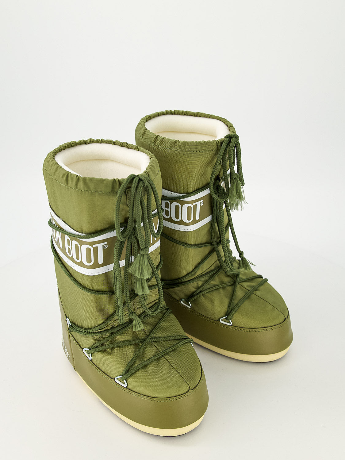 Green authentic moon booots