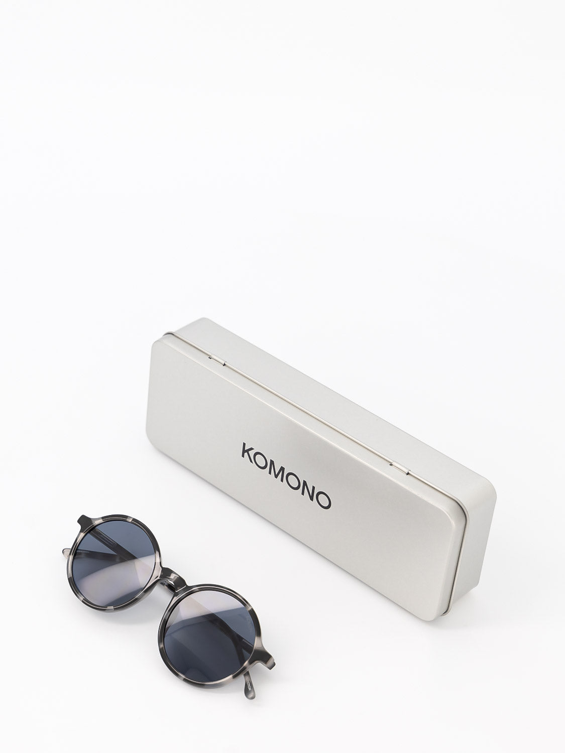 KOMONO Kids Sunglasses Madison Junior Acapulco Grey in Grey 6501557622-4.jpg | NICKIS.com