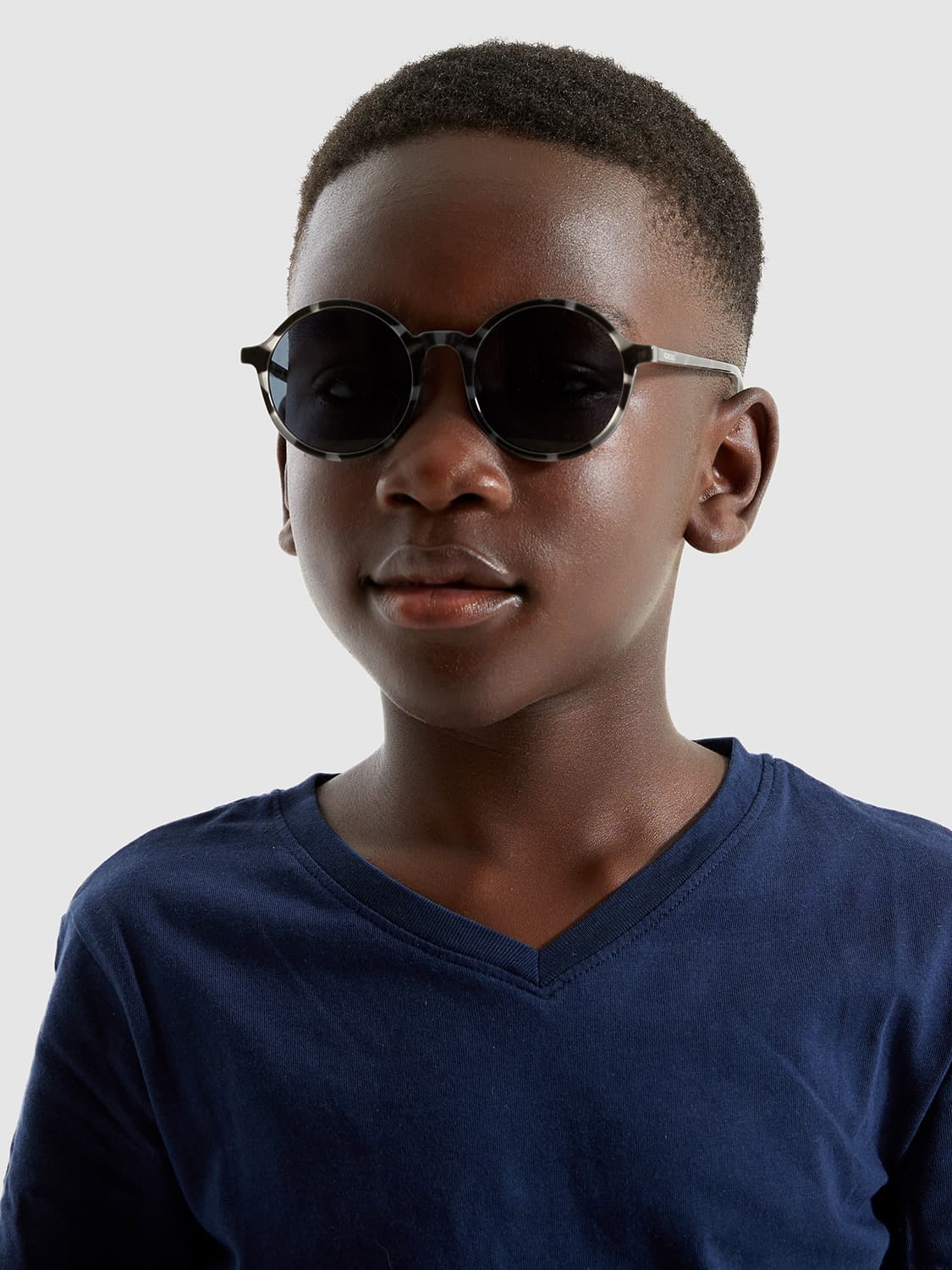 KOMONO Kids Sunglasses Madison Junior Acapulco Grey in Grey 6501557622-8.jpg | NICKIS.com