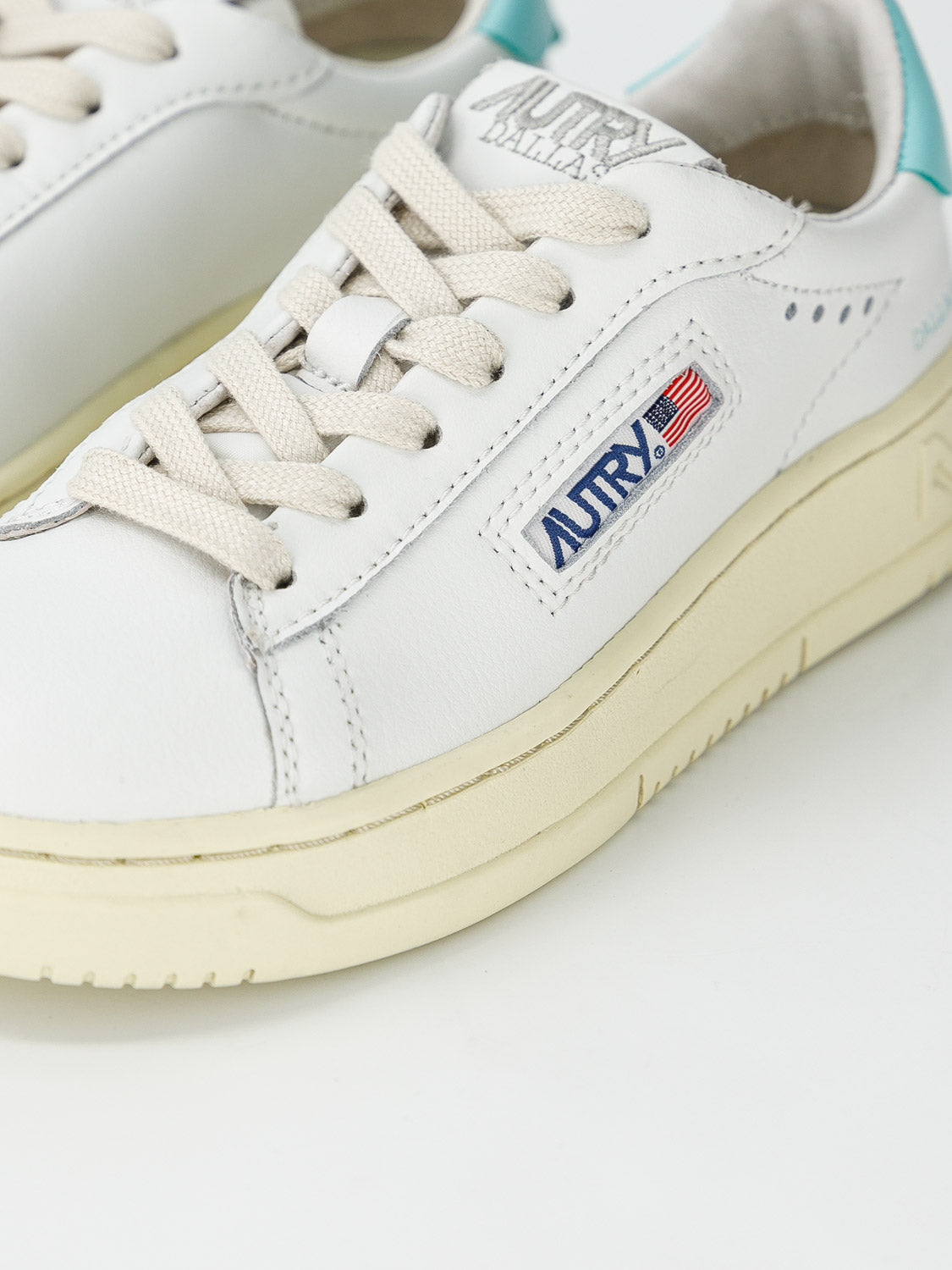 Autry Kids sneakers Dallas White in White 6701730916-7.jpg | NICKIS.com