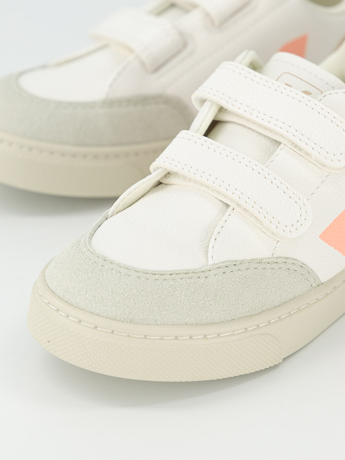 Veja Kids sneakers Small V-12 White in White 6703637559-7.jpg | NICKIS.com