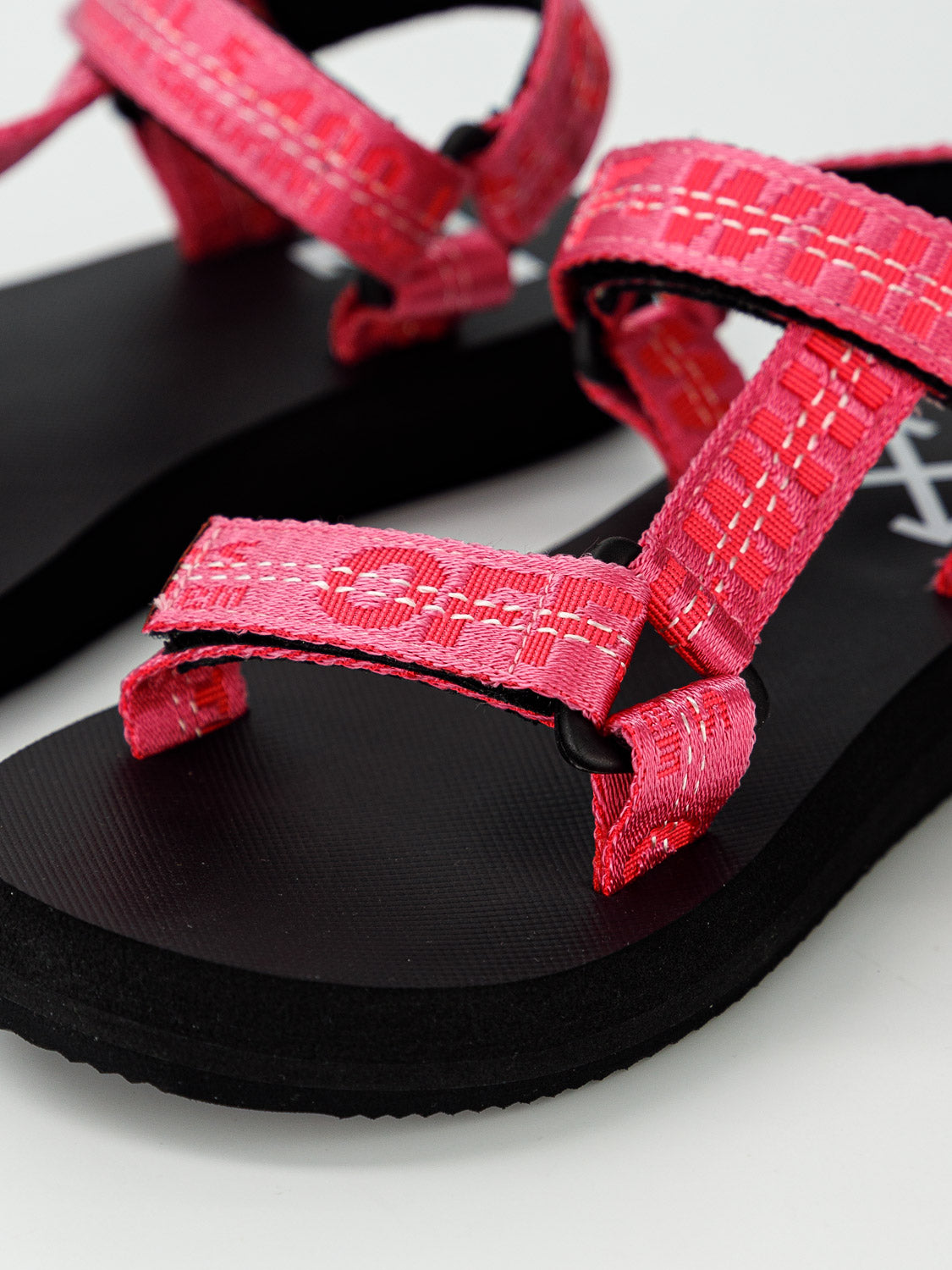 Off-White Kids Kids sandals Fuchsia in Fuchsia 6704213505-7.jpg | NICKIS.com