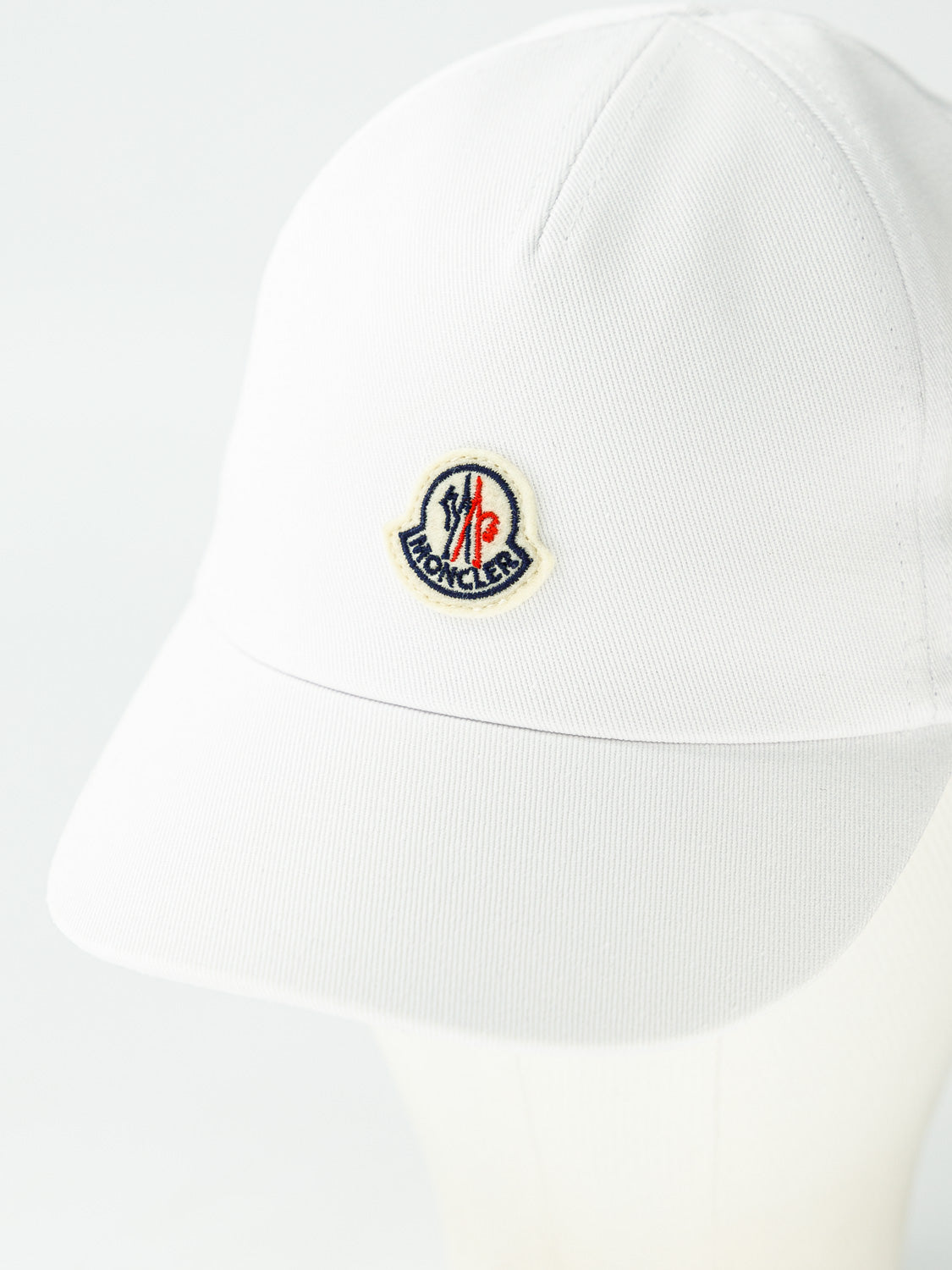 Moncler Enfant Kids Cap White in White 6707156877-5.jpg | NICKIS.com