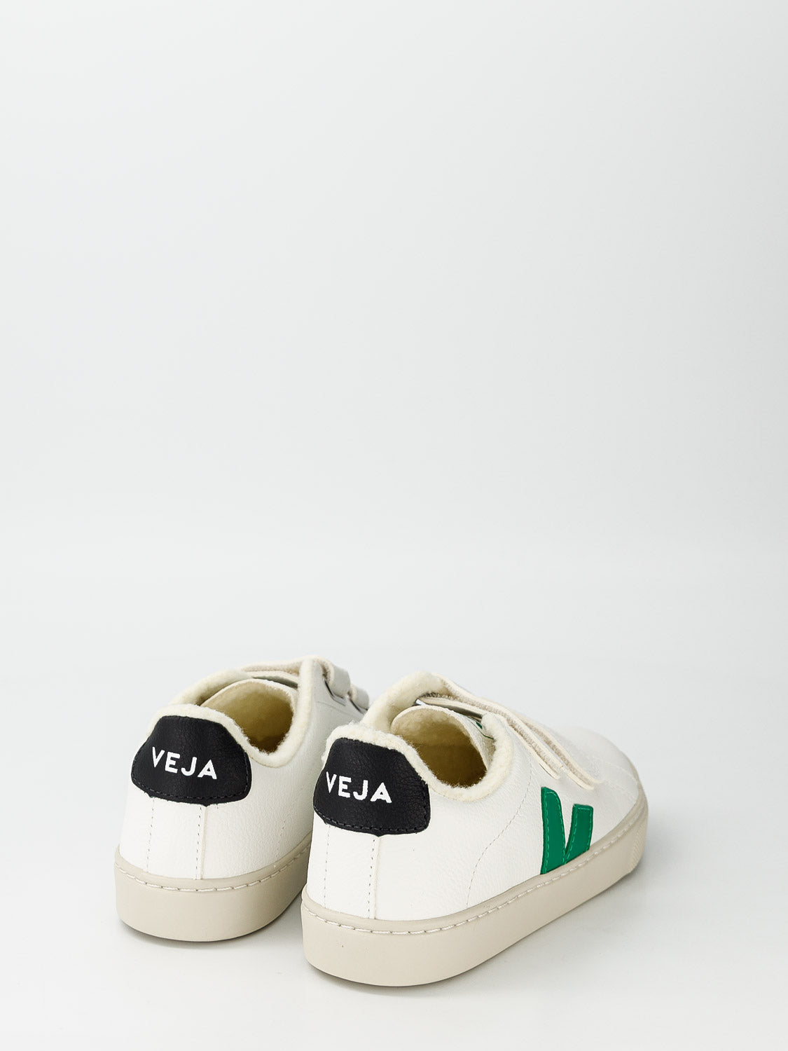 Veja Kids sneakers Small Esplar Winter Teddyfur White in White 6800385626-6.jpg | NICKIS.com