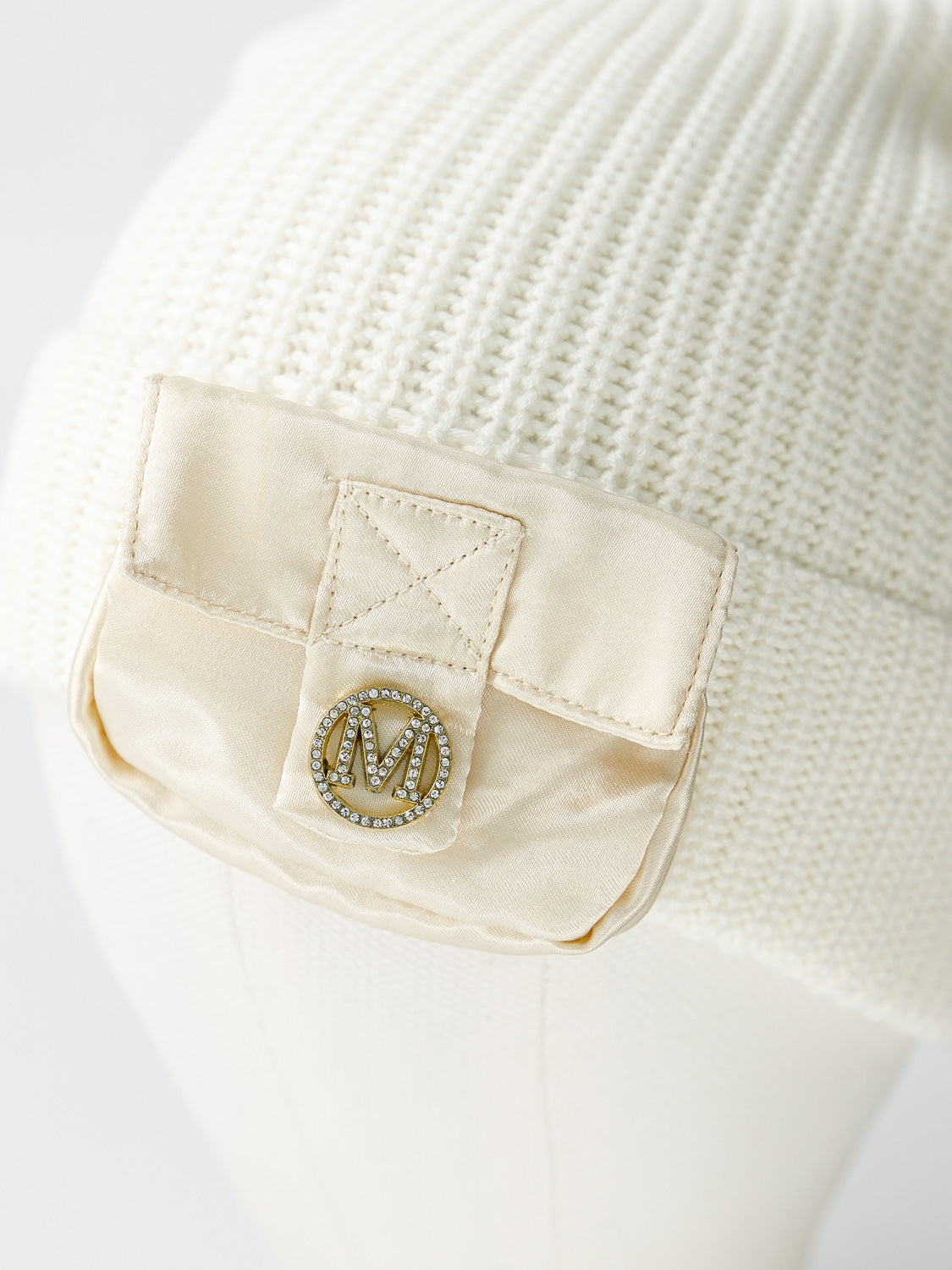 Monnalisa Kids beanie White in White 6805305752-4.jpg | NICKIS.com