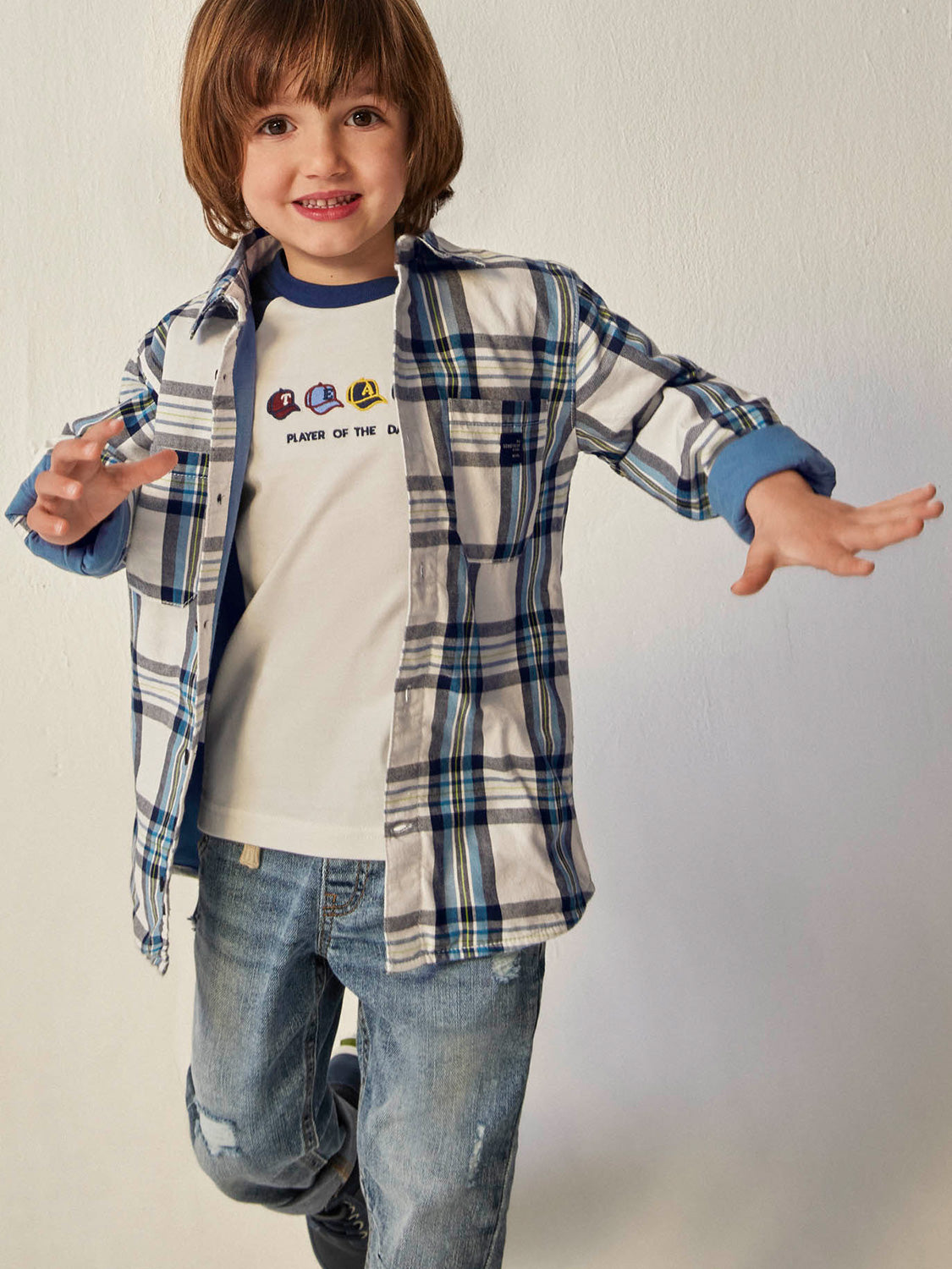 Mayoral Kids shirt White in White 6806840434-2.jpg | NICKIS.com