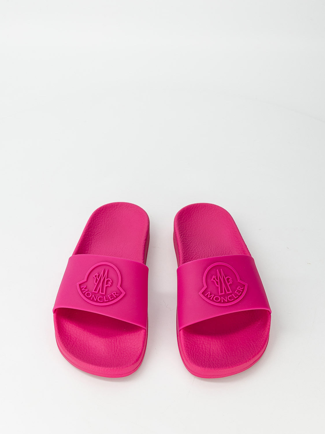 Moncler Enfant Kids Slides Petit Basile Fuchsia in Fuchsia 6900000215-4.jpg | NICKIS.com