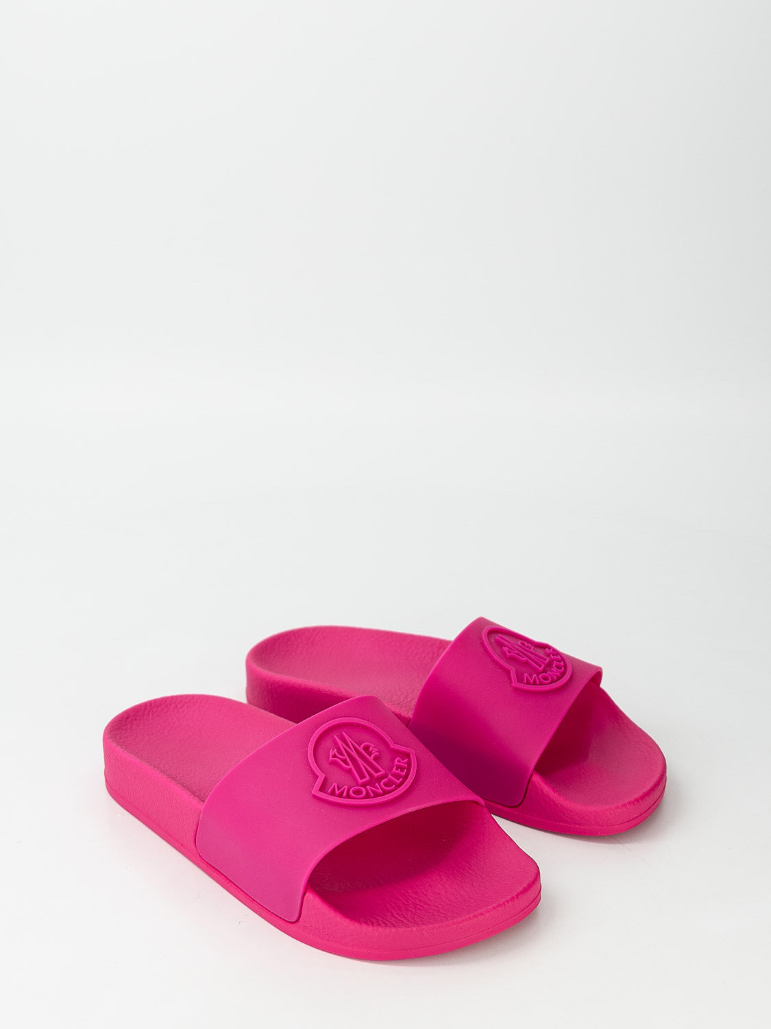 Moncler Enfant Kids Slides Petit Basile Fuchsia in Fuchsia 6900000215-5.jpg | NICKIS.com