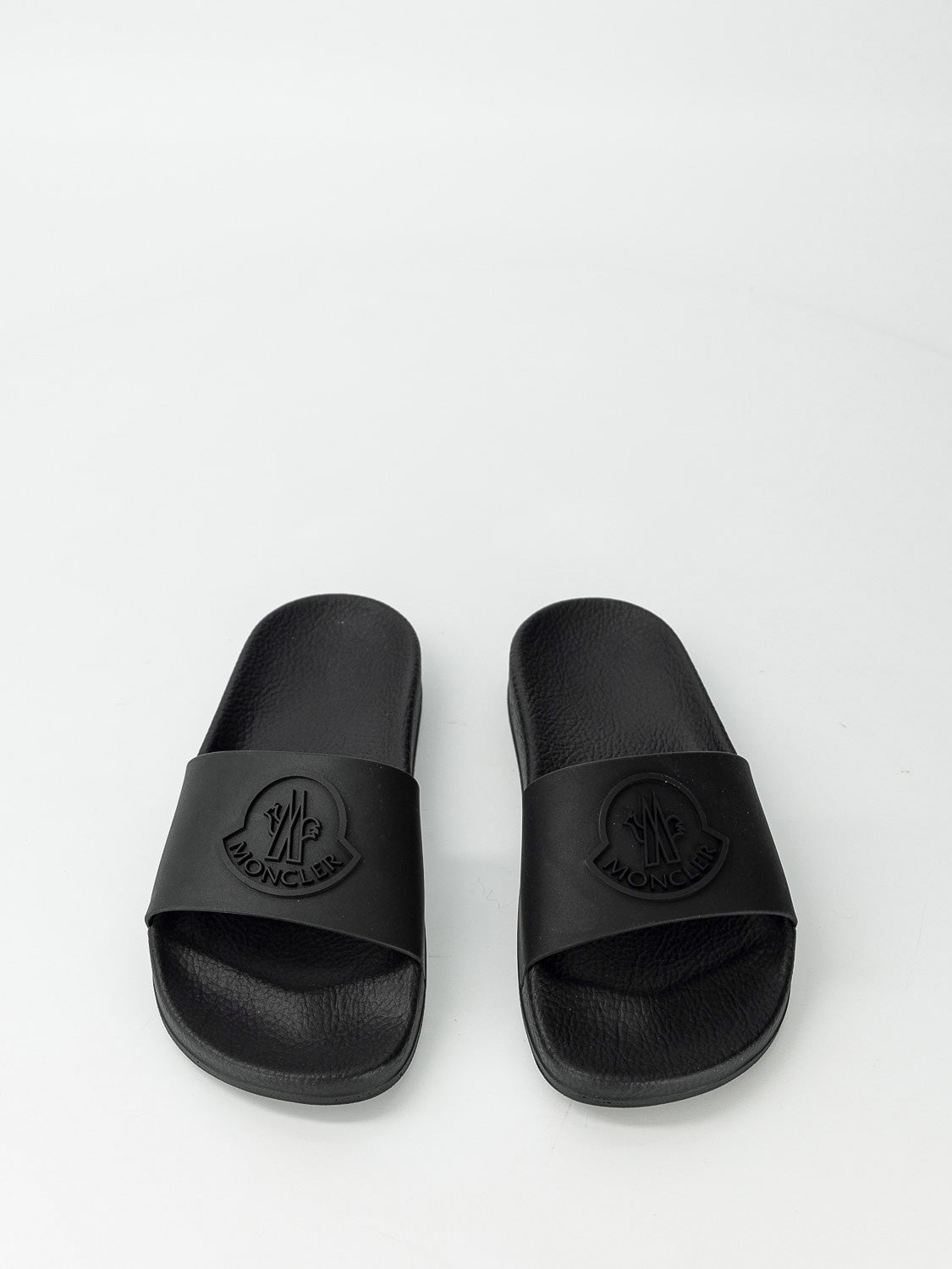 Moncler Enfant Kids Slides Petit Basile  in  6900000216-4.jpg | NICKIS.com