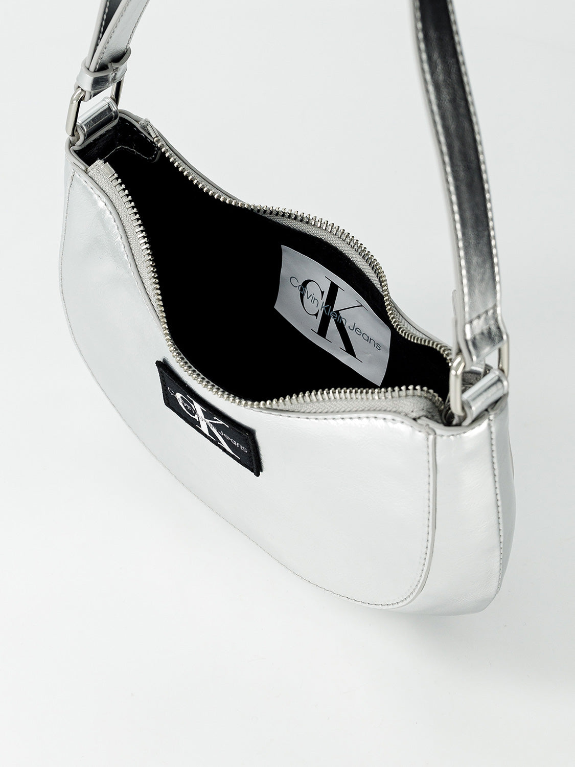 Calvin Klein Kids bag Silver in Silver 6900061022-5.jpg | NICKIS.com