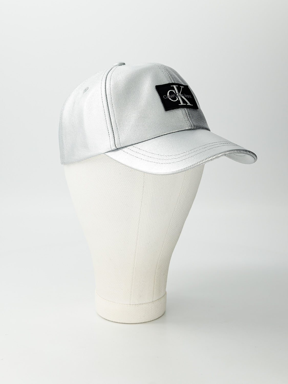 Calvin Klein Kids Cap Silver in Silver 6900080812-3.jpg | NICKIS.com