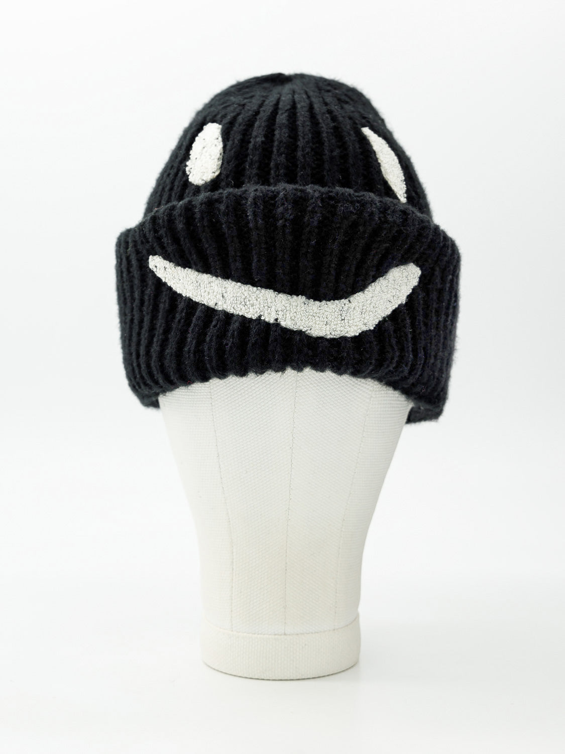 Molo Kids beanie Kim Black in Black 7003558996-2.jpg | NICKIS.com