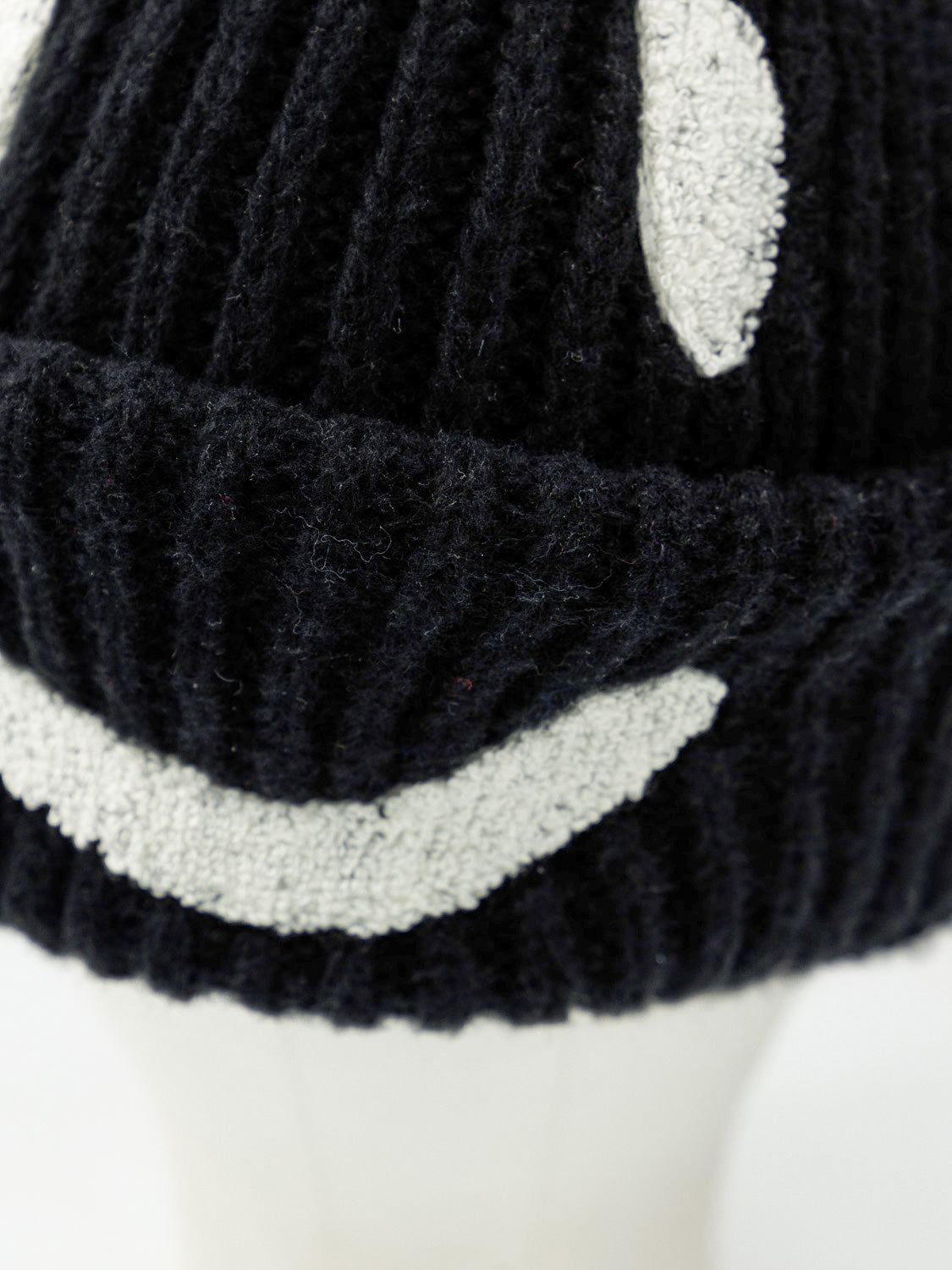 Molo Kids beanie Kim Black in Black 7003558996-4.jpg | NICKIS.com