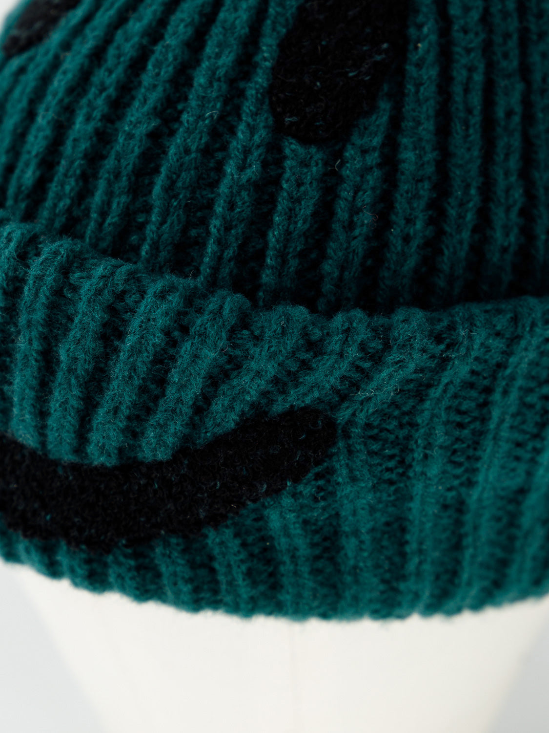 Molo Kids beanie Kim Green in Green 7005839951-4.jpg | NICKIS.com