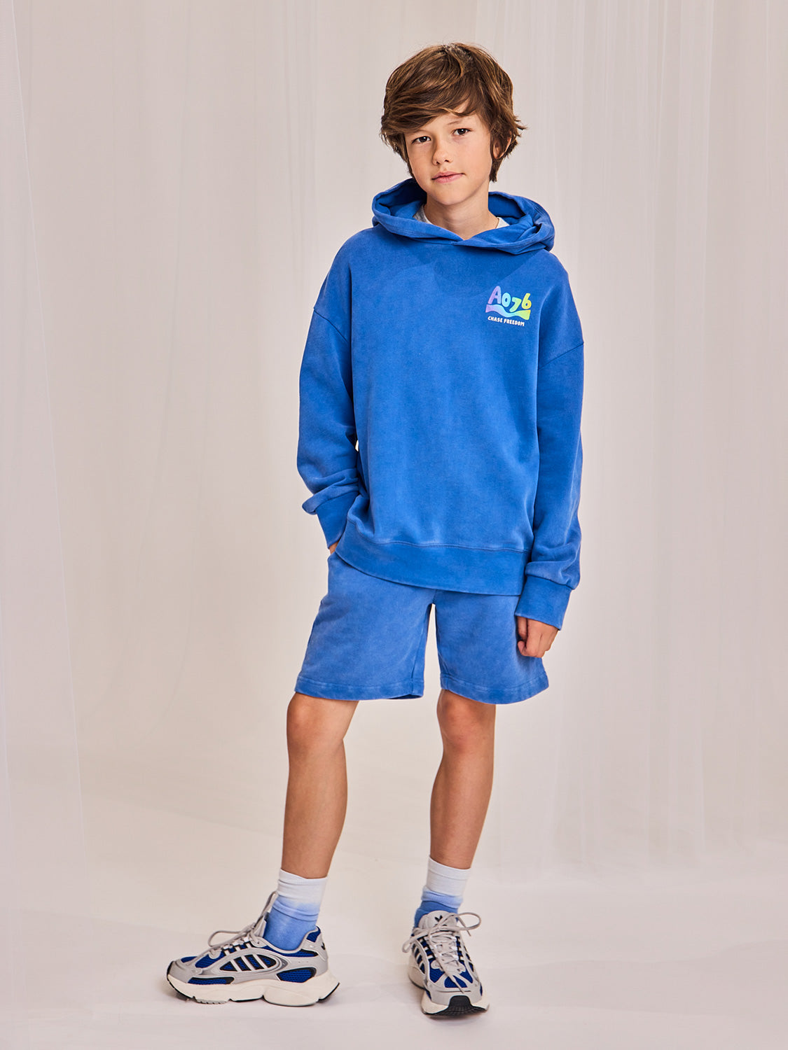 7103497023-2.jpg