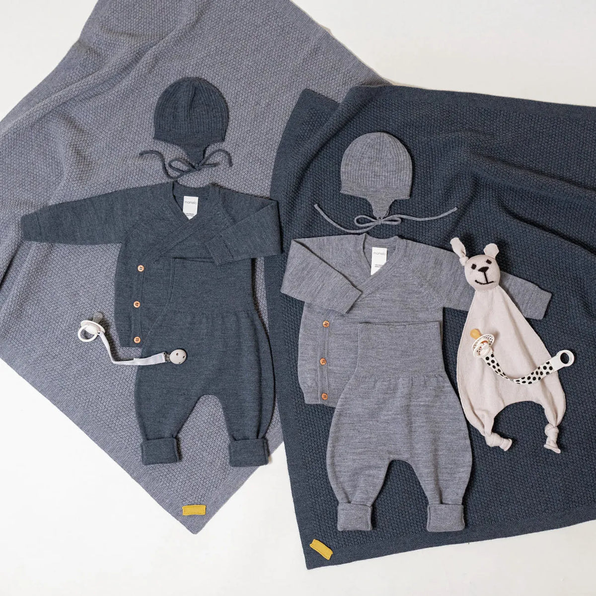 THE WOOLLY BABY JACKET - graphite grey