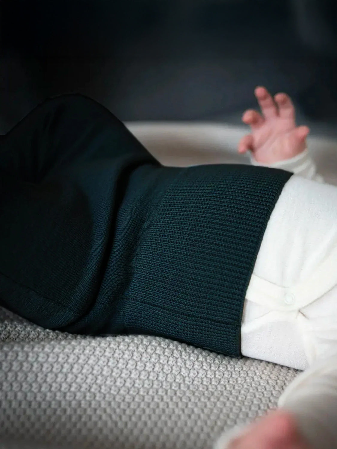 THE WOOLLY BABY PANTS - new petrol