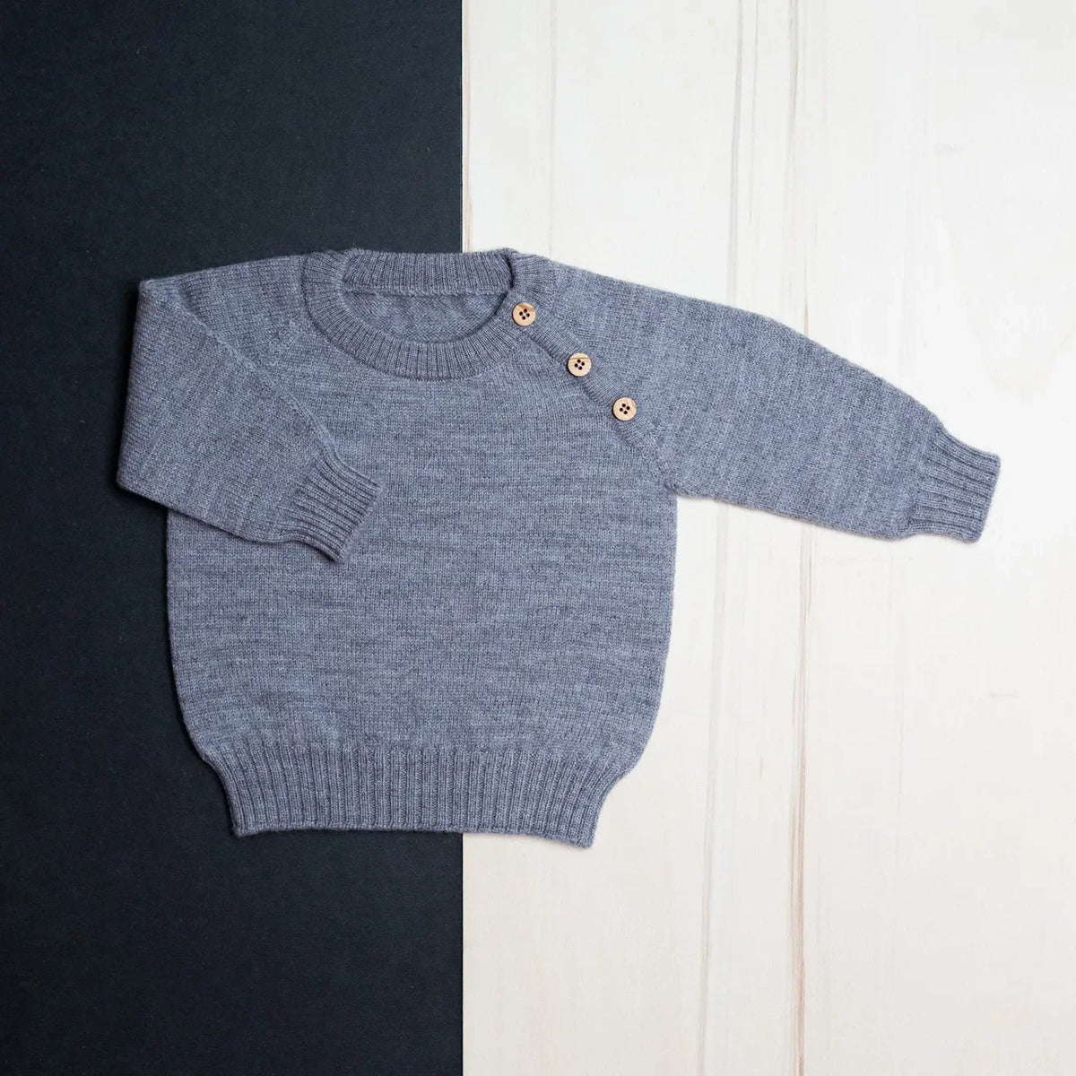 THE WOOLLY BABY SWEATER - cloud grey